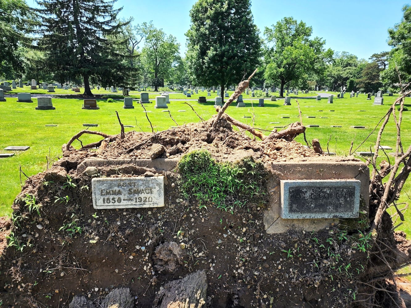 062522 Woodside Cemetery