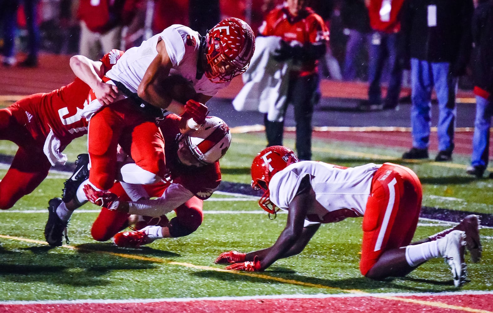 Fairfield vs Milford playoff football