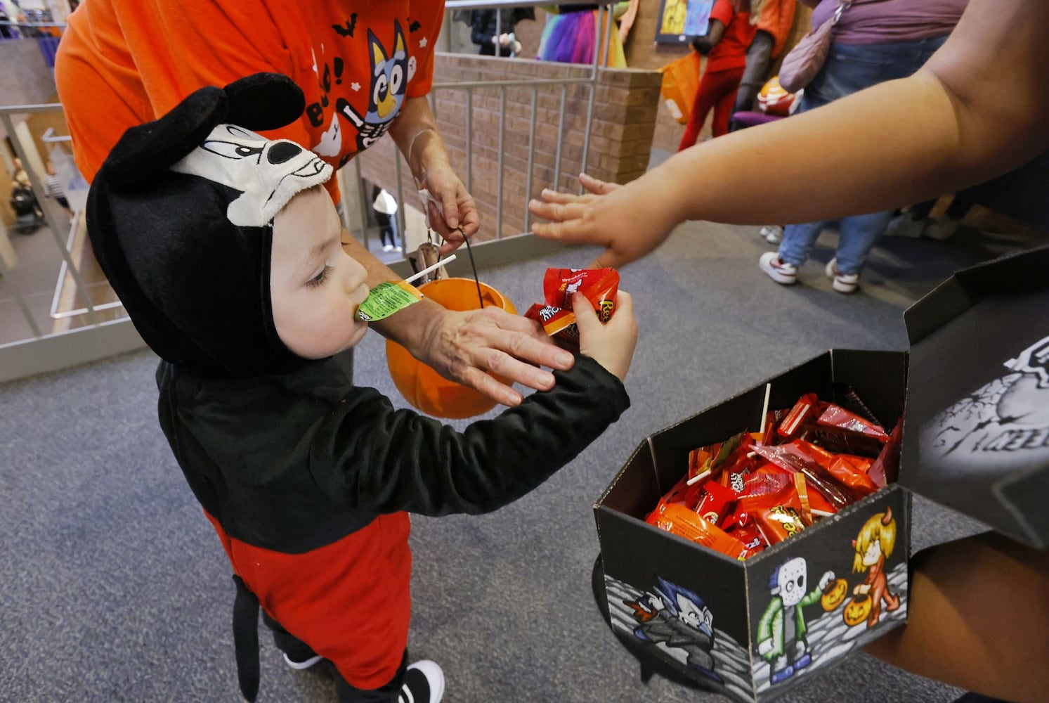 101424 Middletown trick or treat