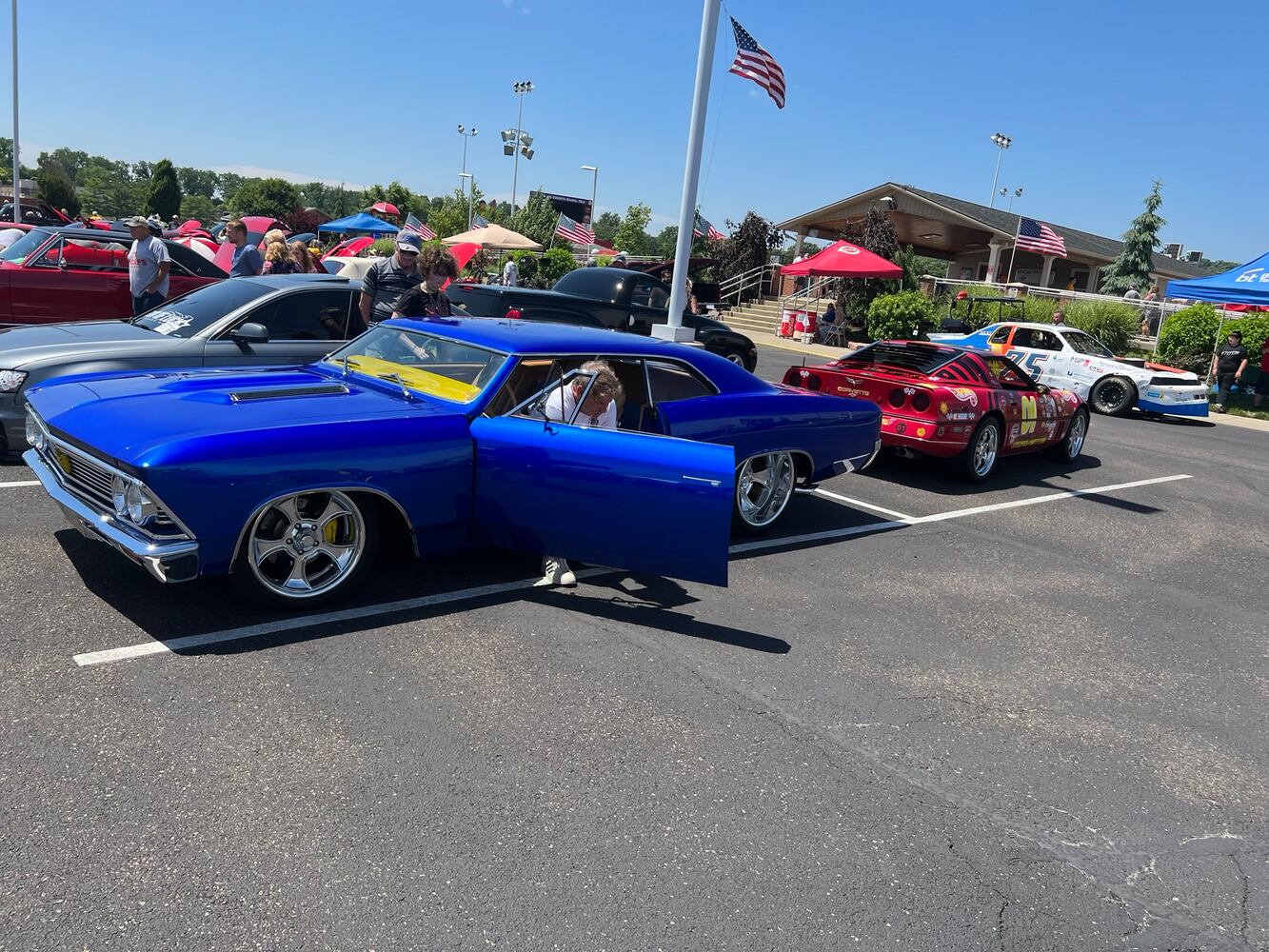 Cruise-in