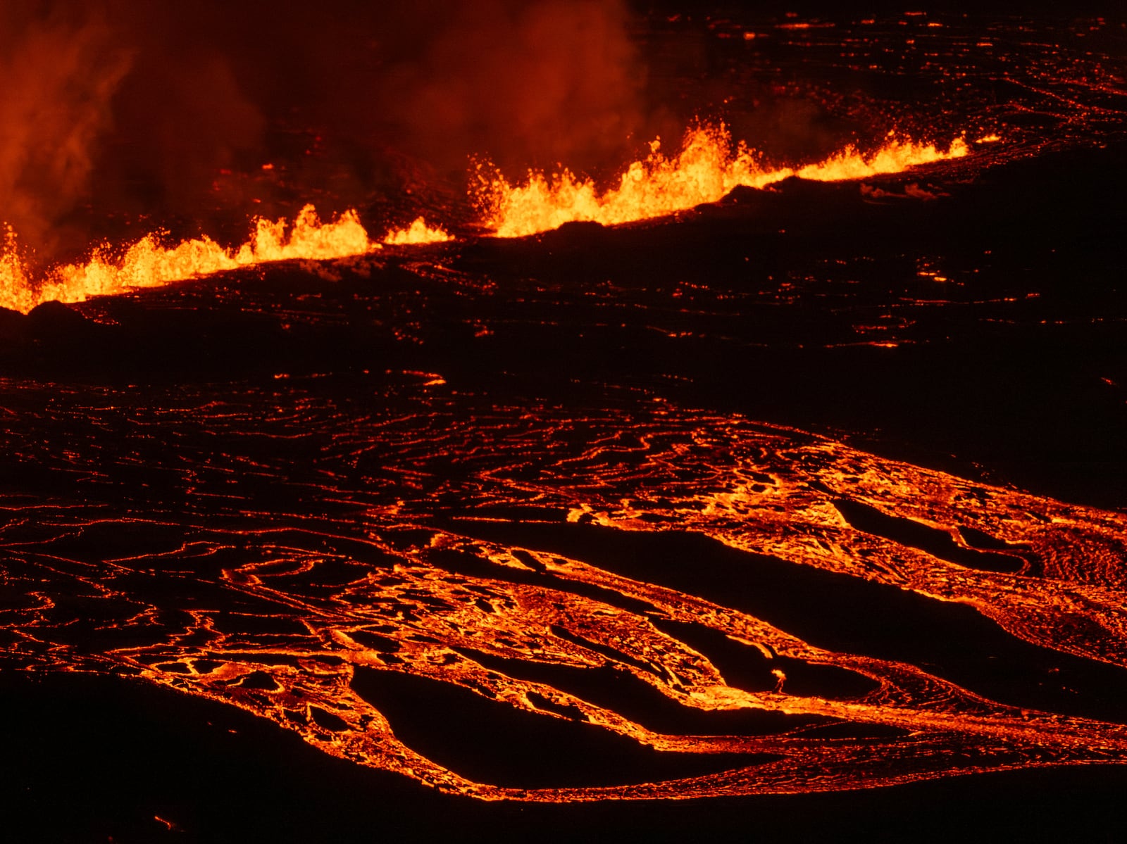 A new volcanic eruption that started on the Reykjanes Peninsula in Iceland, Wednesday, Nov.20, 2024. (AP Photo/Marco di Marco)