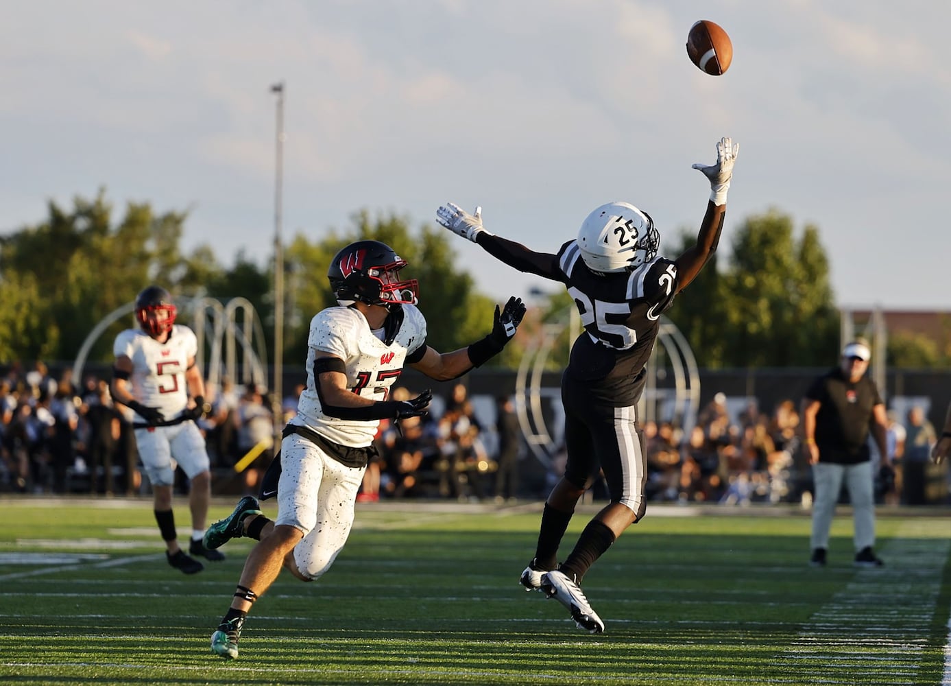 082622 Lakota East vs West FB