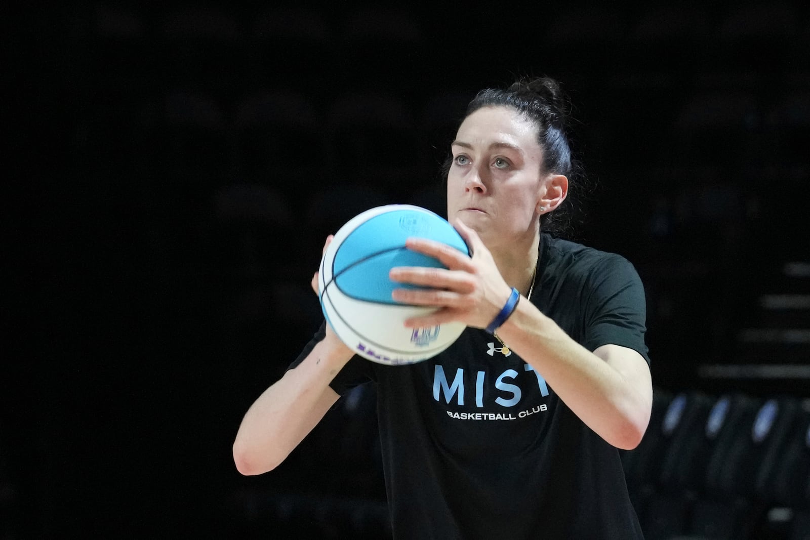 Mist player Breanna Stewart practices three-point shots, Thursday, Jan. 16, 2025, in Medley, Fla. (AP Photo/Marta Lavandier)