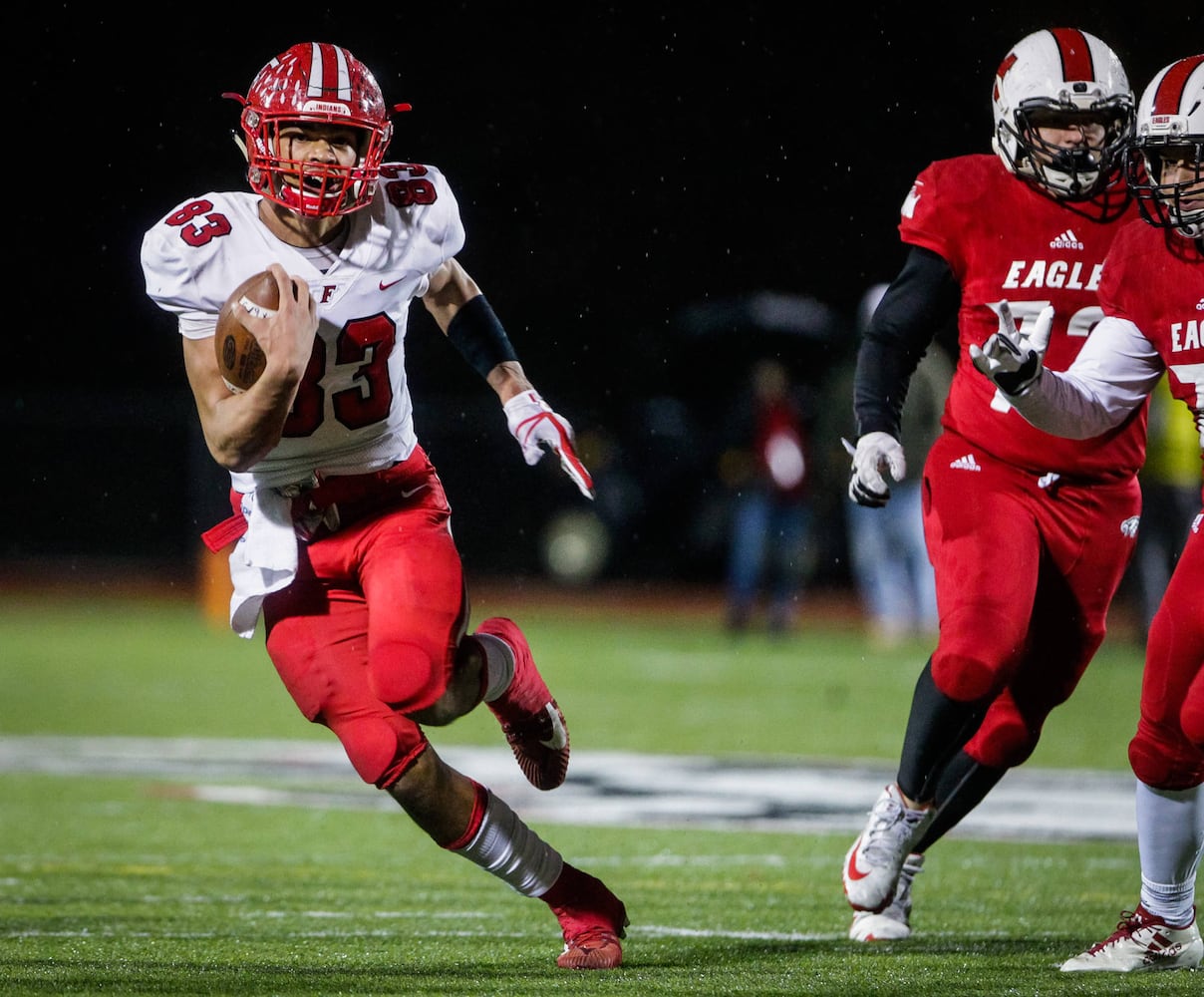 Fairfield vs Milford playoff football