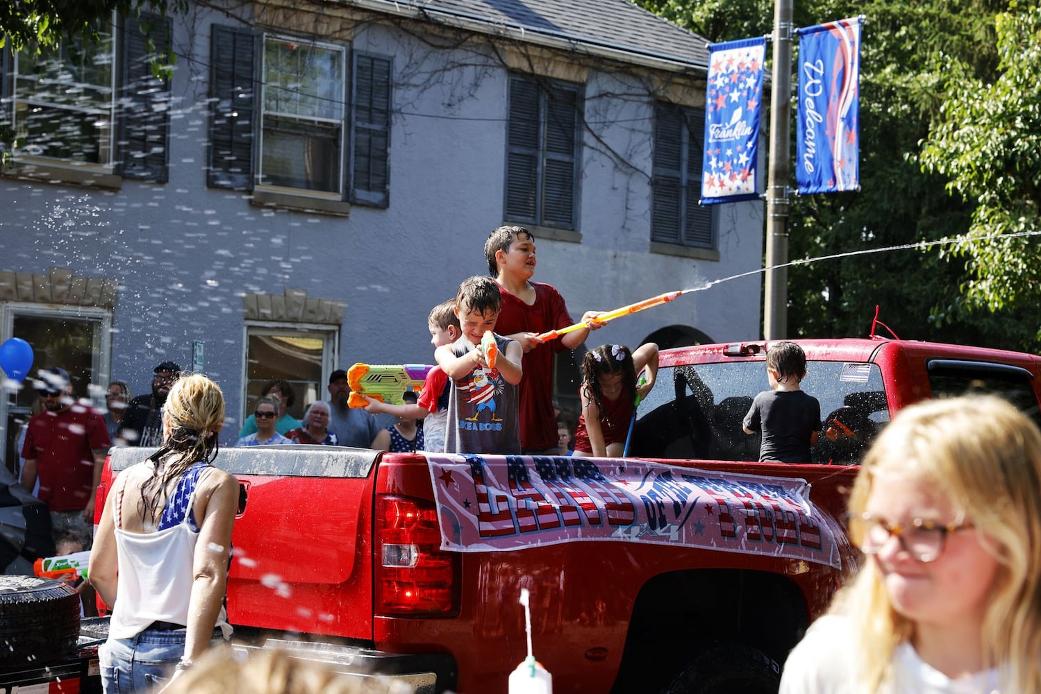 070423 Franklin parade