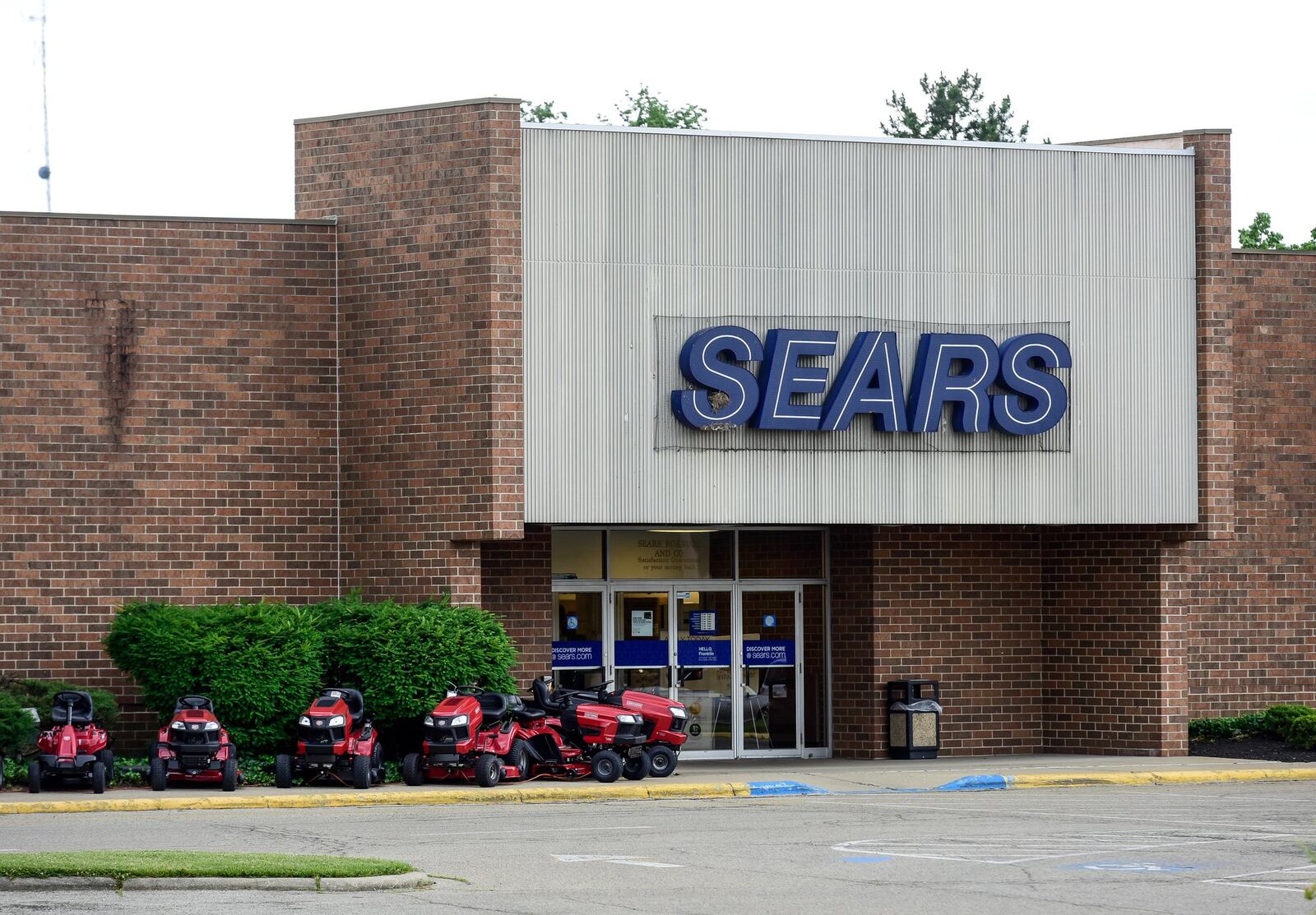 Sears will shut down its store at the Towne Mall Galleria in Middletown in early September. NICK GRAHAM/STAFF