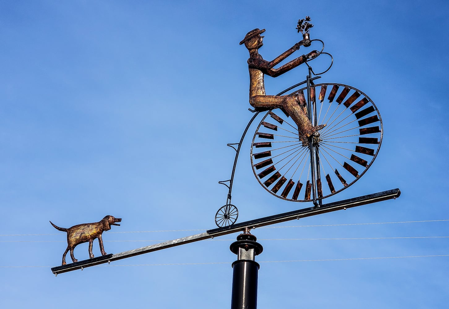 photo tour of the sculptures in Hamilton