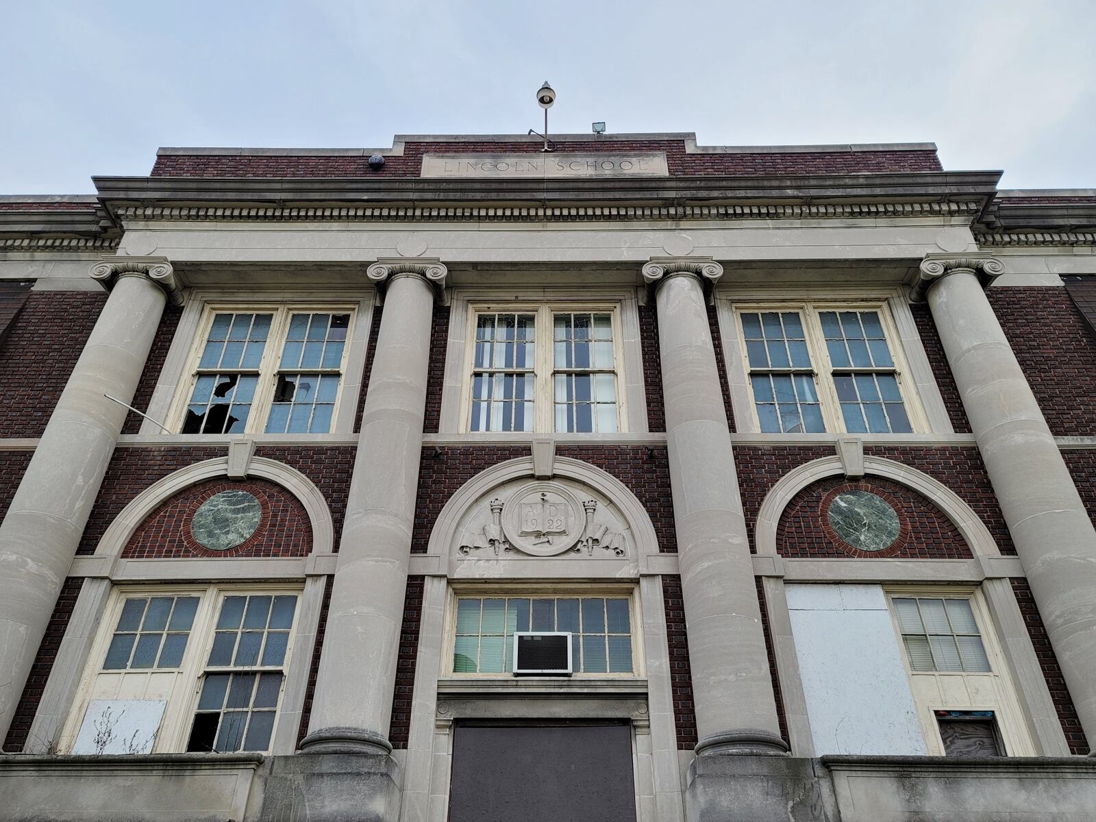 Lincoln School on Central Avenue is expected to be demolished after final federal reviews are completed. The demolition is expected to happen by the end of the year, city officials said. NICK GRAHAM/STAFF