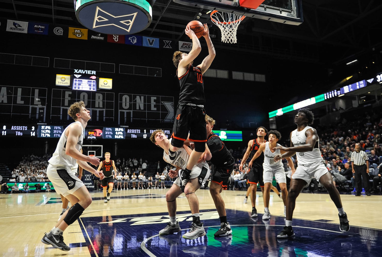 Lakota East beats Beavercreek in boys D1 district basketball final