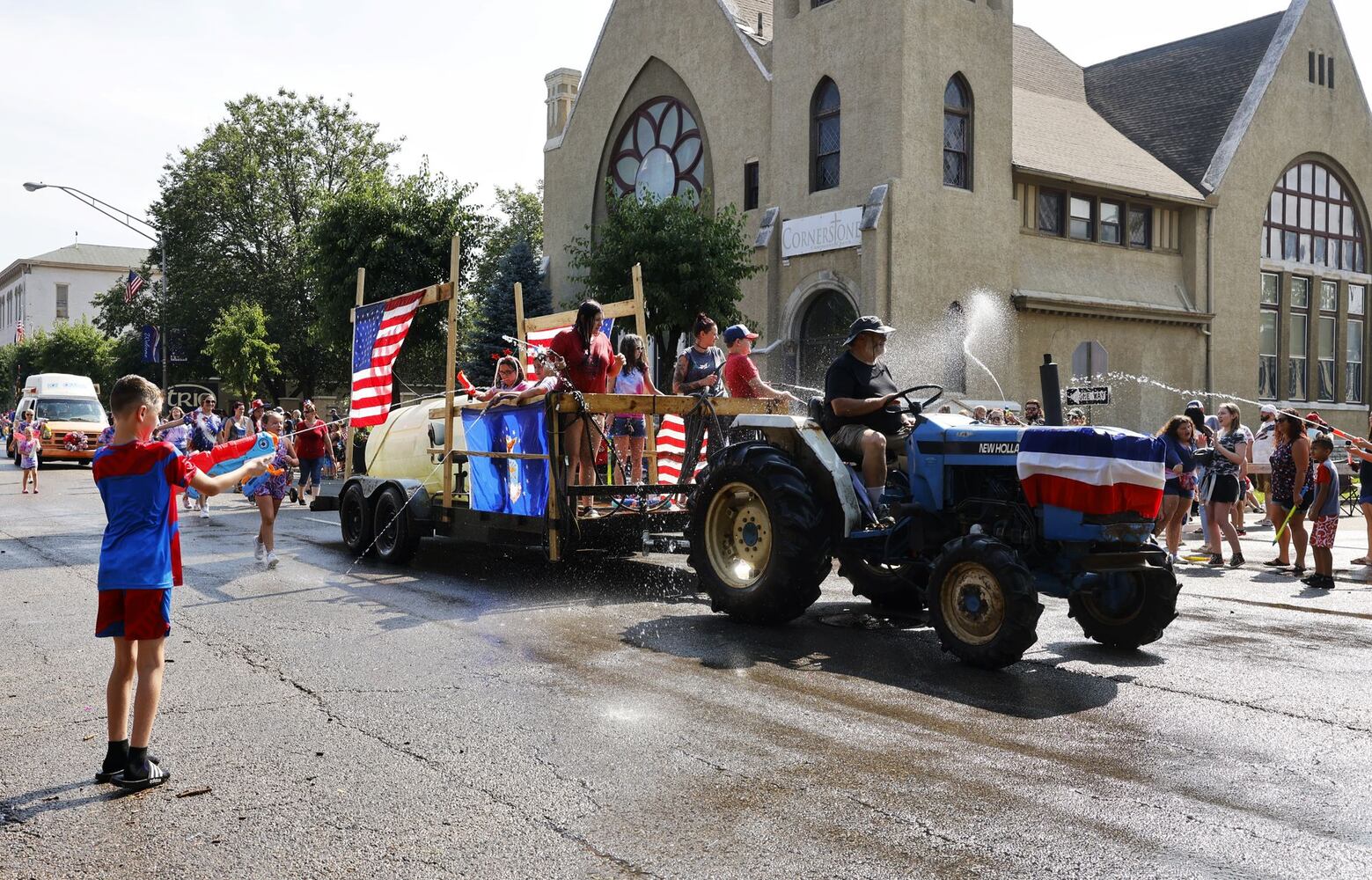 070423 Franklin parade