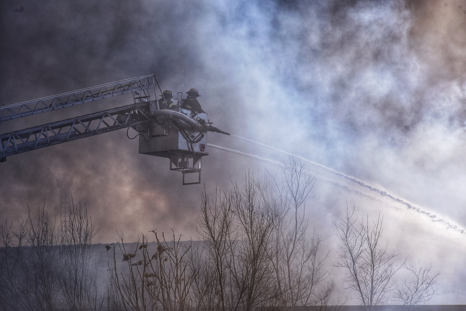 PHOTOS: Large fire at old Middletown Paperboard building on New Year’s Day