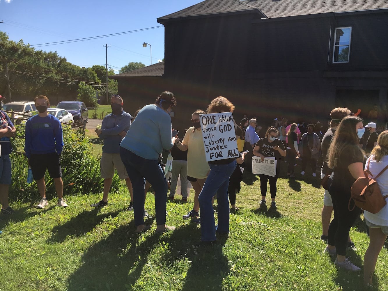 PHOTOS: Hundreds march in protest during Hamilton event at courthouse