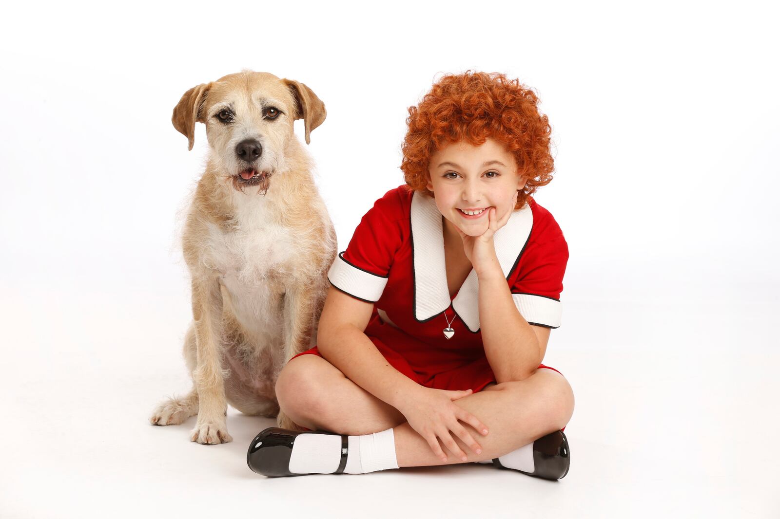 Sunny as Sandy and Issie Swickle as Annie.