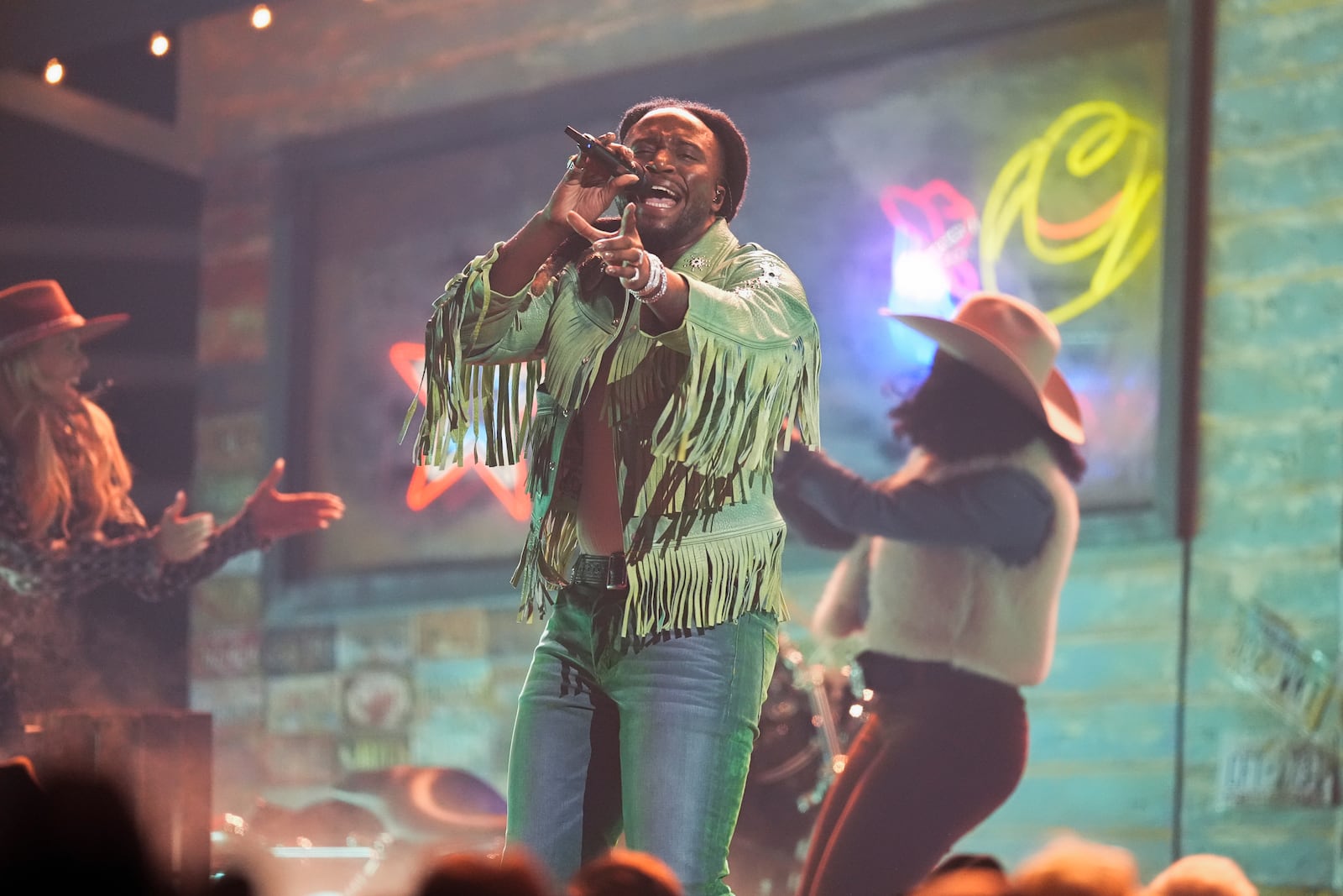 Shaboozey performs a medley during the 58th Annual CMA Awards on Wednesday, Nov. 20, 2024, at Bridgestone Arena in Nashville, Tenn. (AP Photo/George Walker IV)