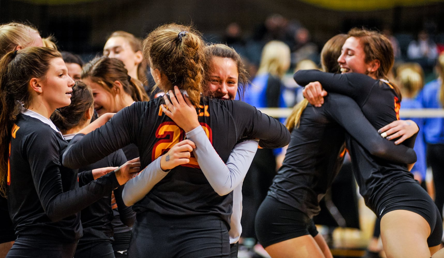 Fenwick wins Division II State volleyball championship against Highland