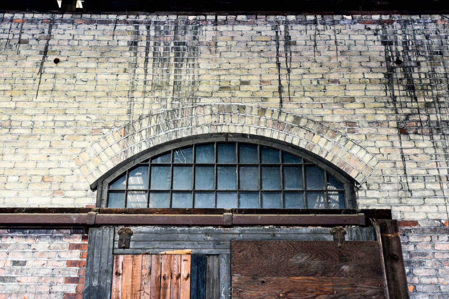 Freight house on Maple Avenue in Hamilton