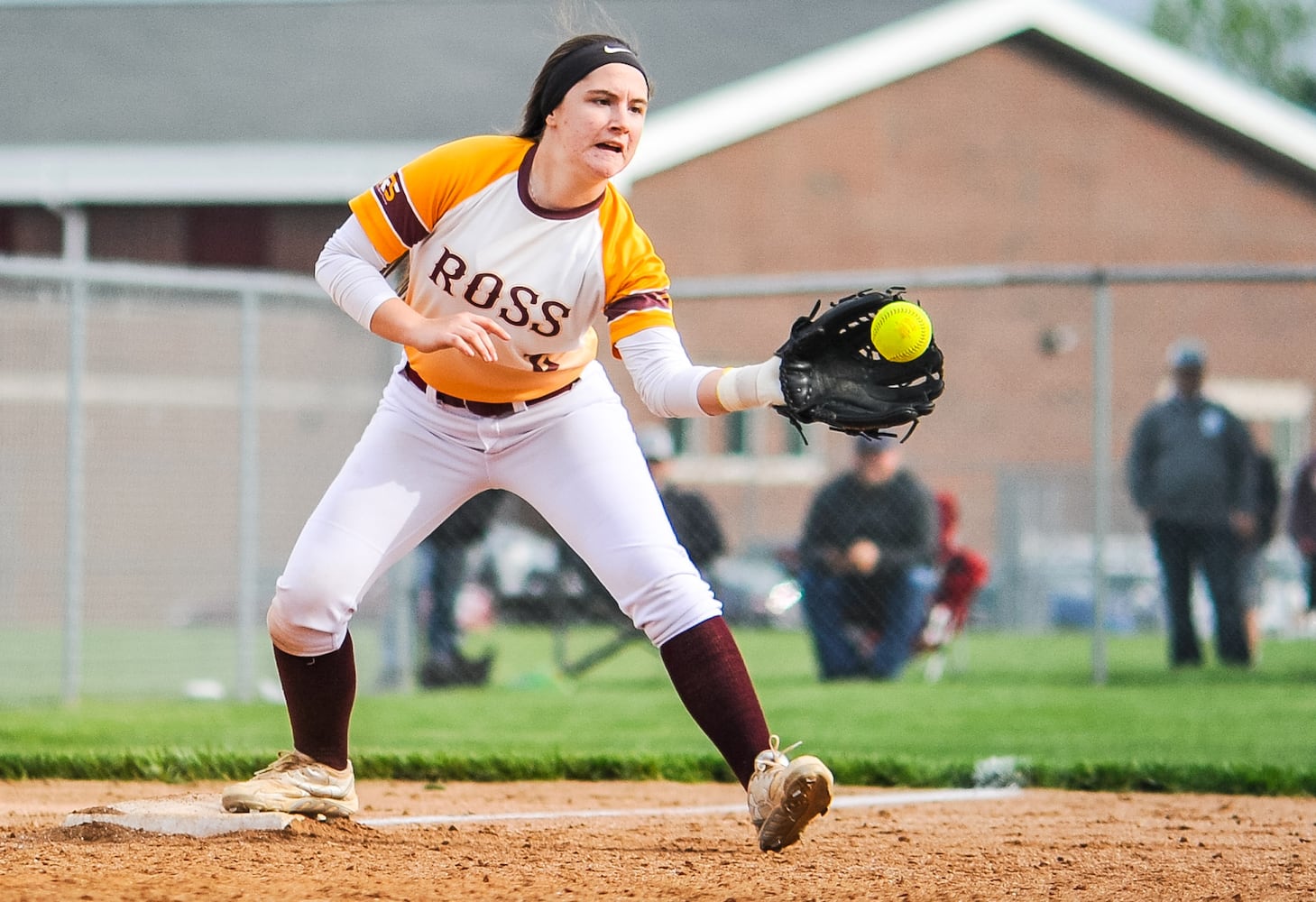 Ross beats Badin in D2 sectional softball