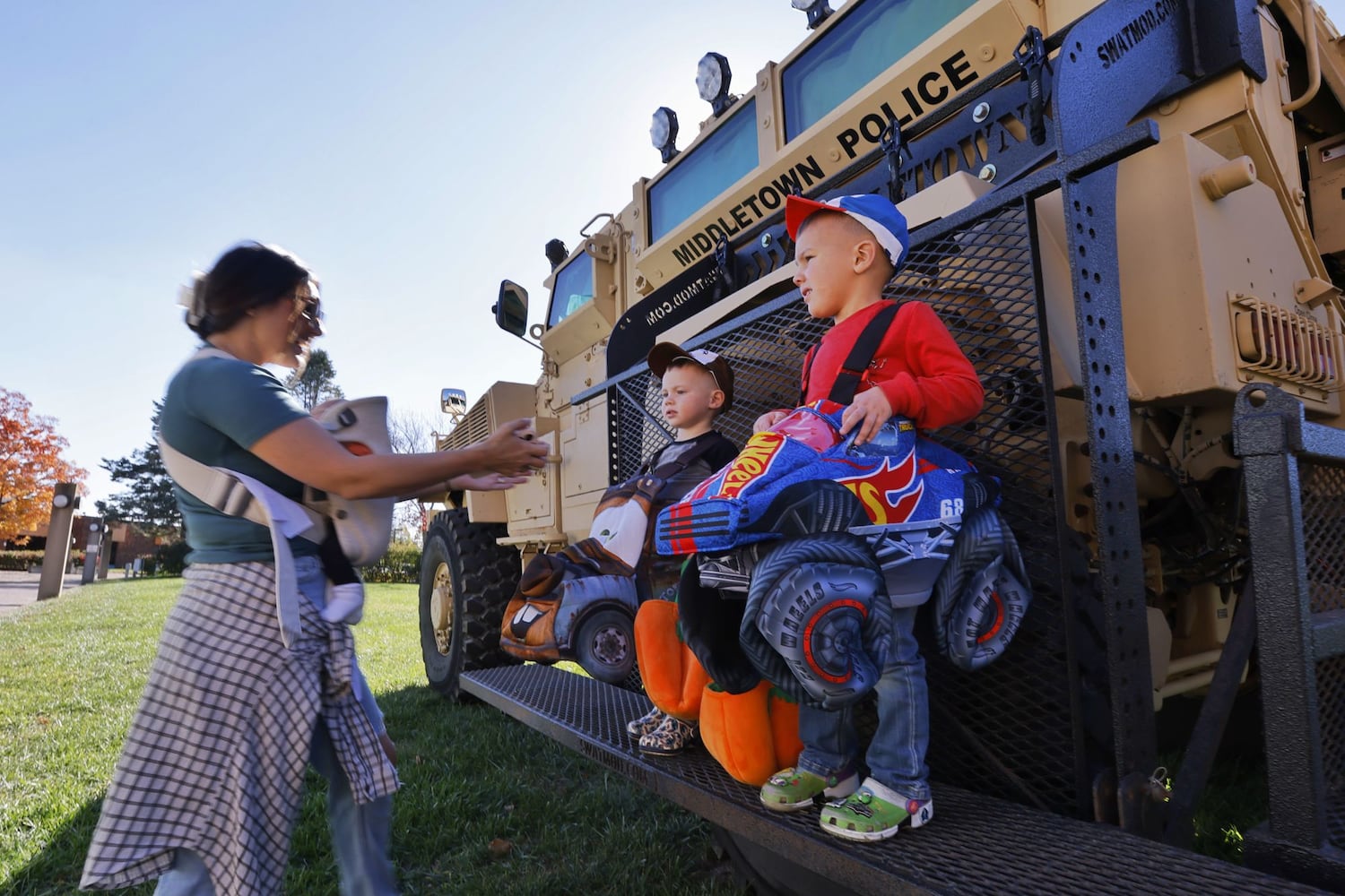 101424 Middletown trick or treat