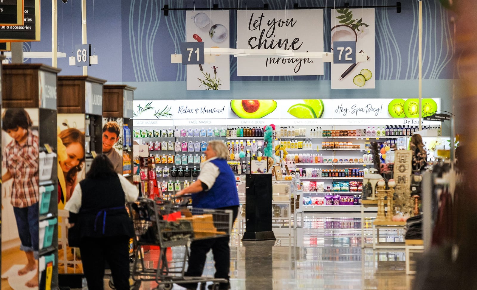 The new Kroger Marketplace at Crossings of Beckett on Princeton Glendale Road near Tylersville Road in West Chester Township opened Thursday morning, Jan. 31, 2019 replacing the old Kroger location just up the street. NICK GRAHAM/STAFF