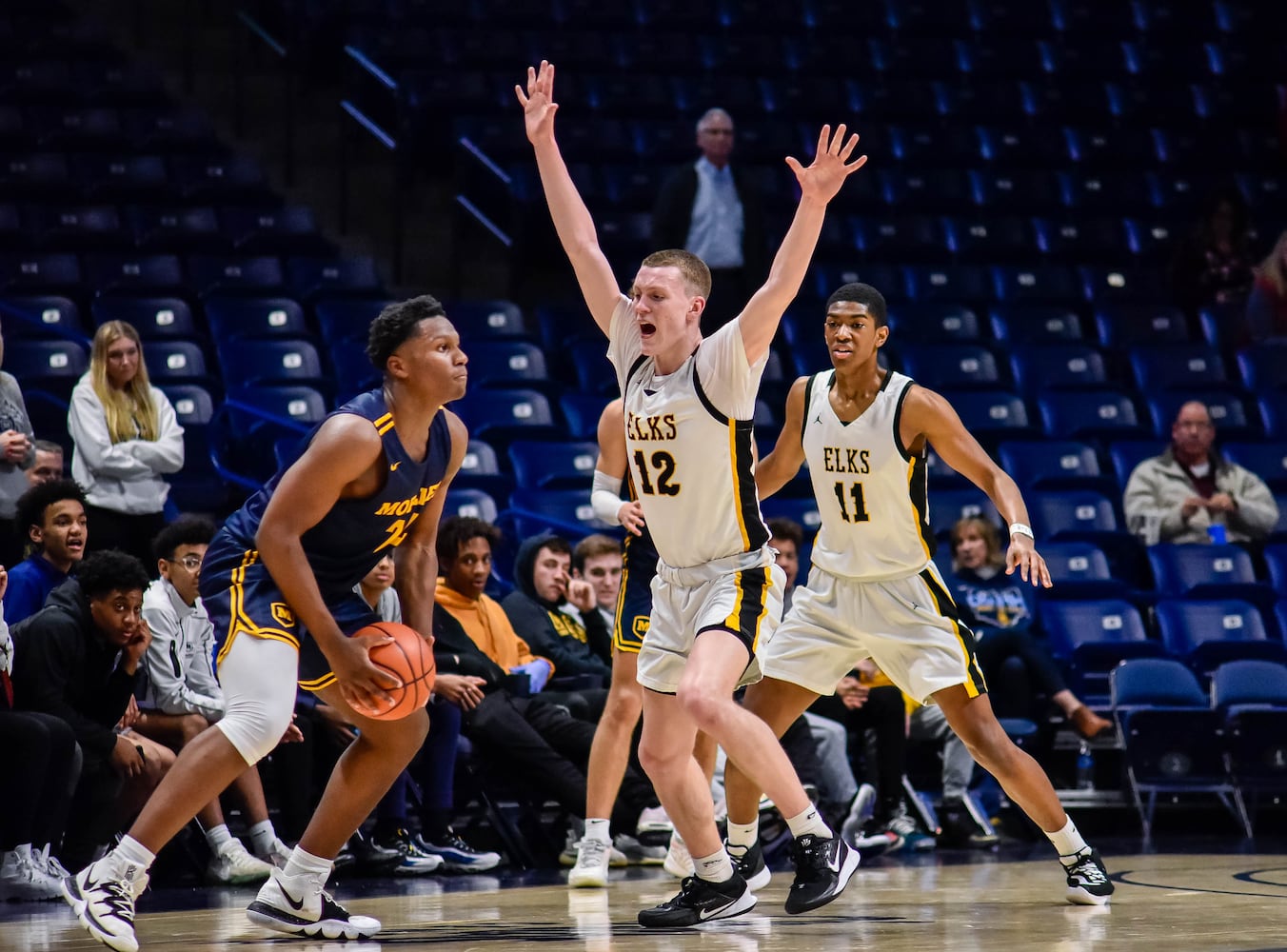 Centerville vs Moeller and Lakota East vs La Salle Regional basketball semifinals