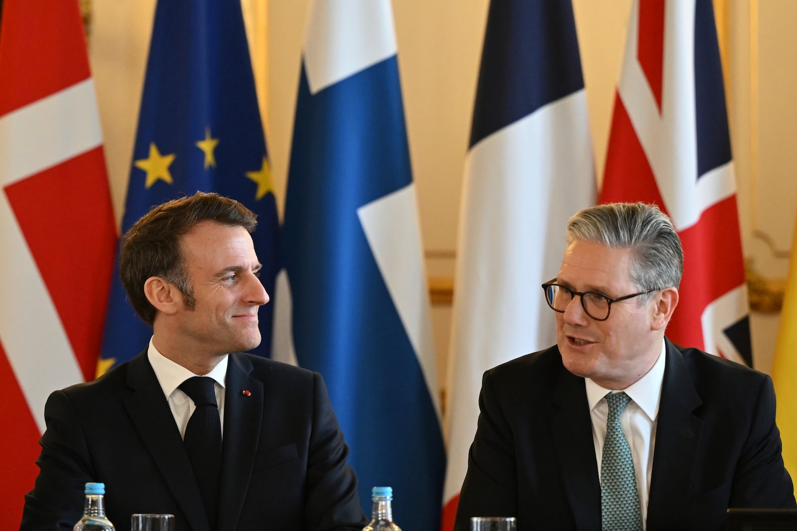 Britain's Prime Minister Keir Starmer, right, and France's President Emmanuel Macron at the European leaders' summit to discuss Ukraine, at Lancaster House, London, Sunday March 2, 2025. (Justin Tallis/Pool via AP)