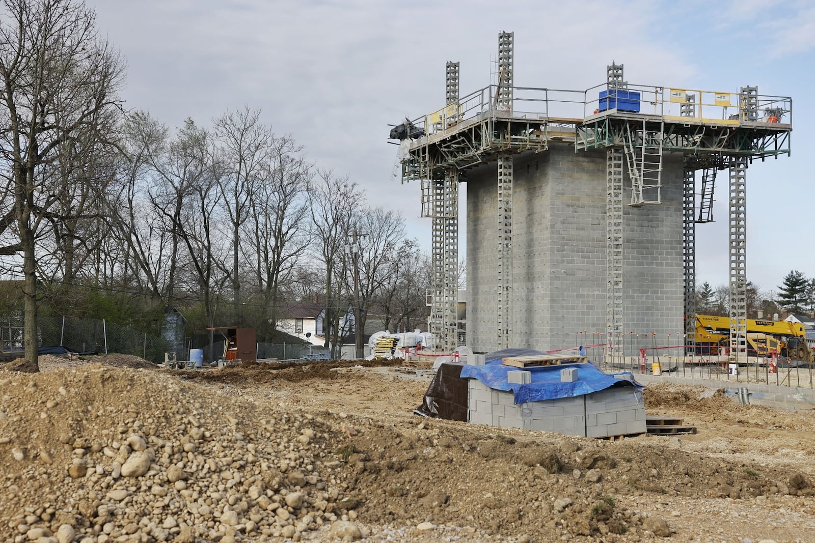 Construction of the new Middletown Division of Fire headquarters at Yankee Road and Cherry Street. NICK GRAHAM/STAFF