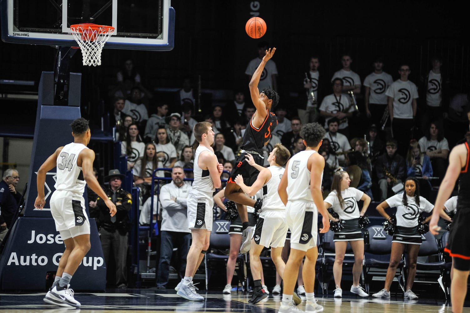 Lakota East beats Beavercreek in boys D1 district basketball final