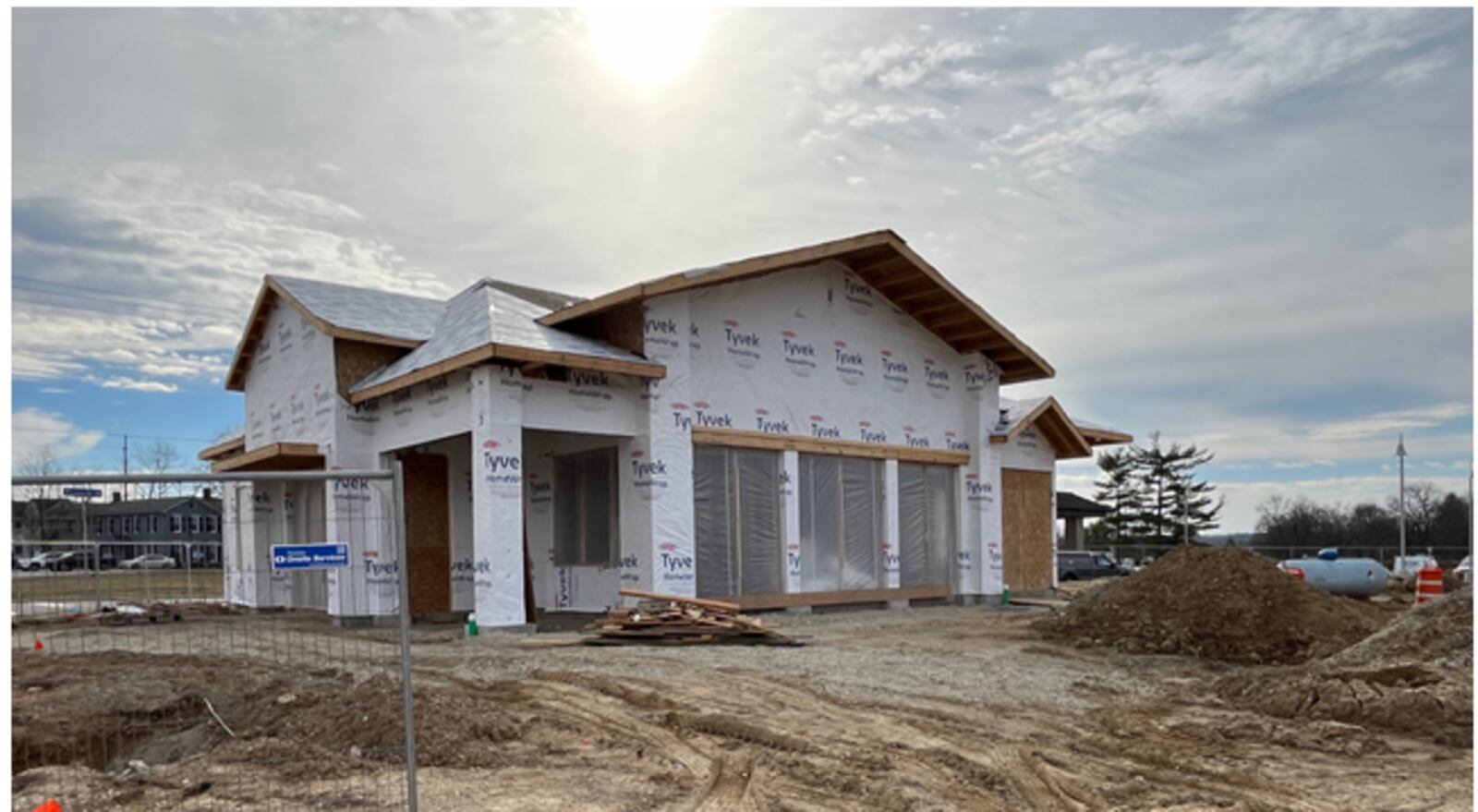 The construction of the new River Valley Credit Union facility is moving along in Springboro. The credit union is rebuilding its office at 25 W. Central Ave. ED RICHTER/STAFF