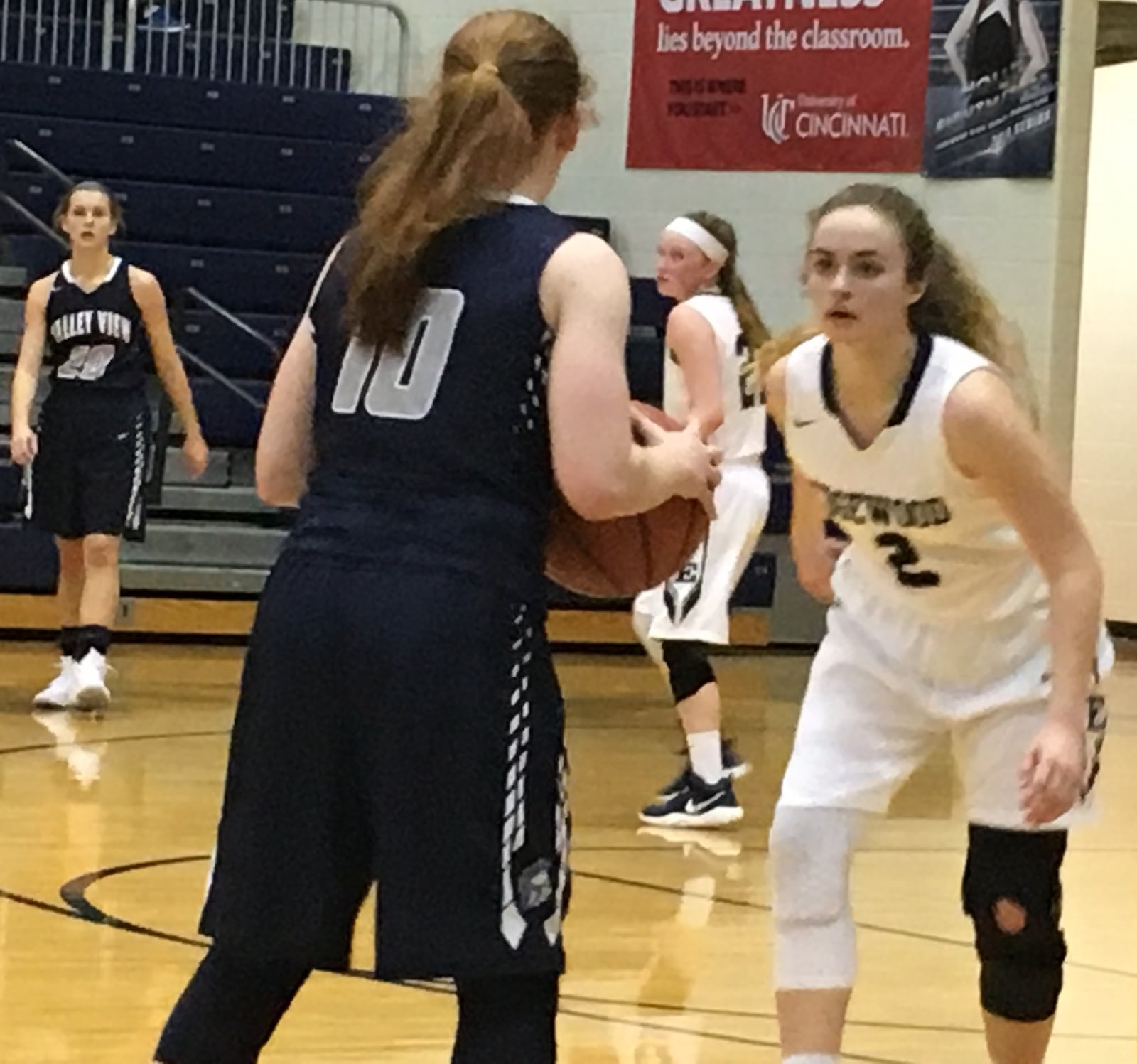 Edgewood’s Zoe Stephen (2) defends Valley View’s Abigail Dickson during Monday night’s game at Ron Kash Court in St. Clair Township. RICK CASSANO/STAFF