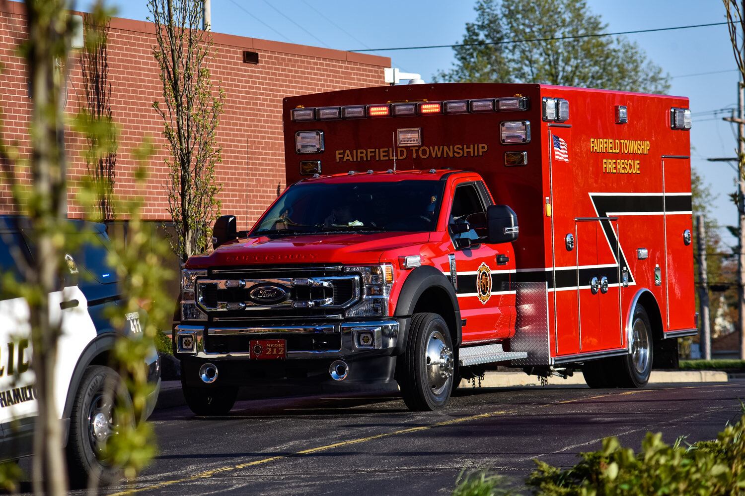 First responders show support for health care workers at local hospitals