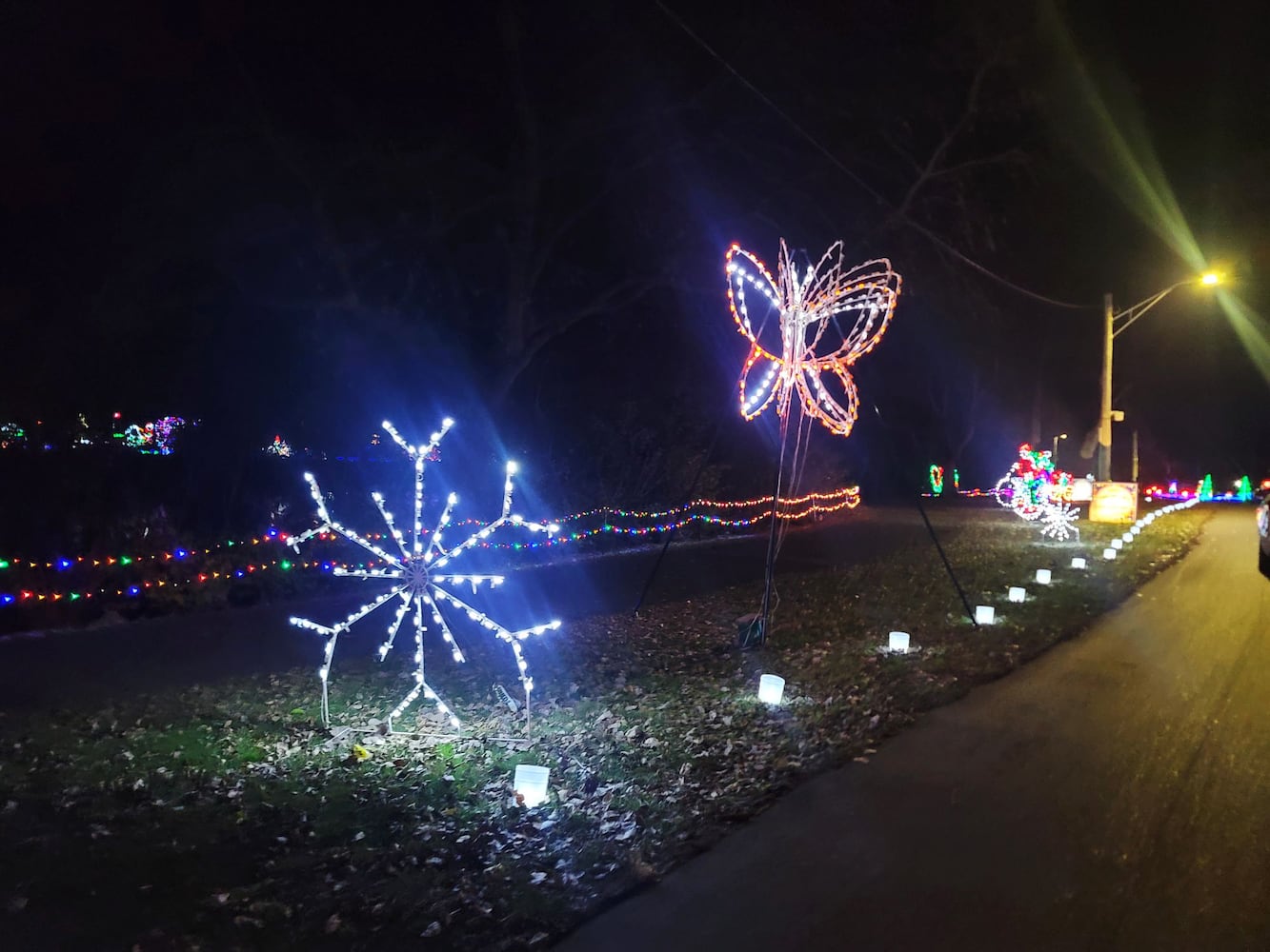 121523 Light Up Middletown