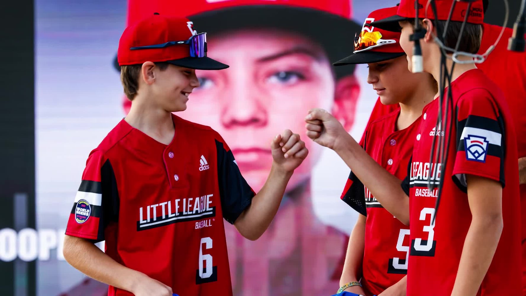 Hamilton West side Little League honored with parade