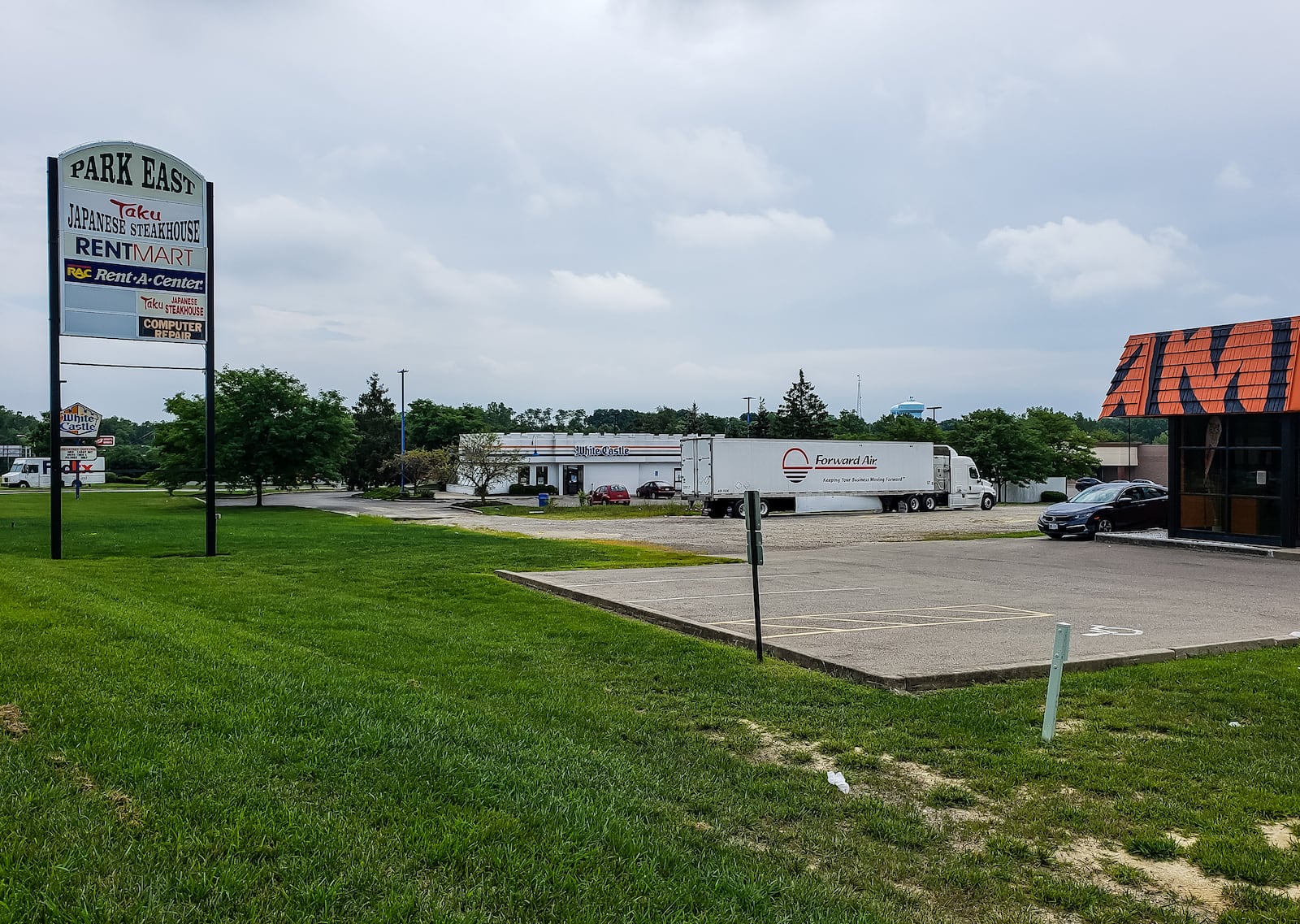 The lot next to White Castle in the Park East shopping plaza on Roosevelt Boulevard could soon have a new addition with the construction of a Dairy Queen. NICK GRAHAM / STAFF