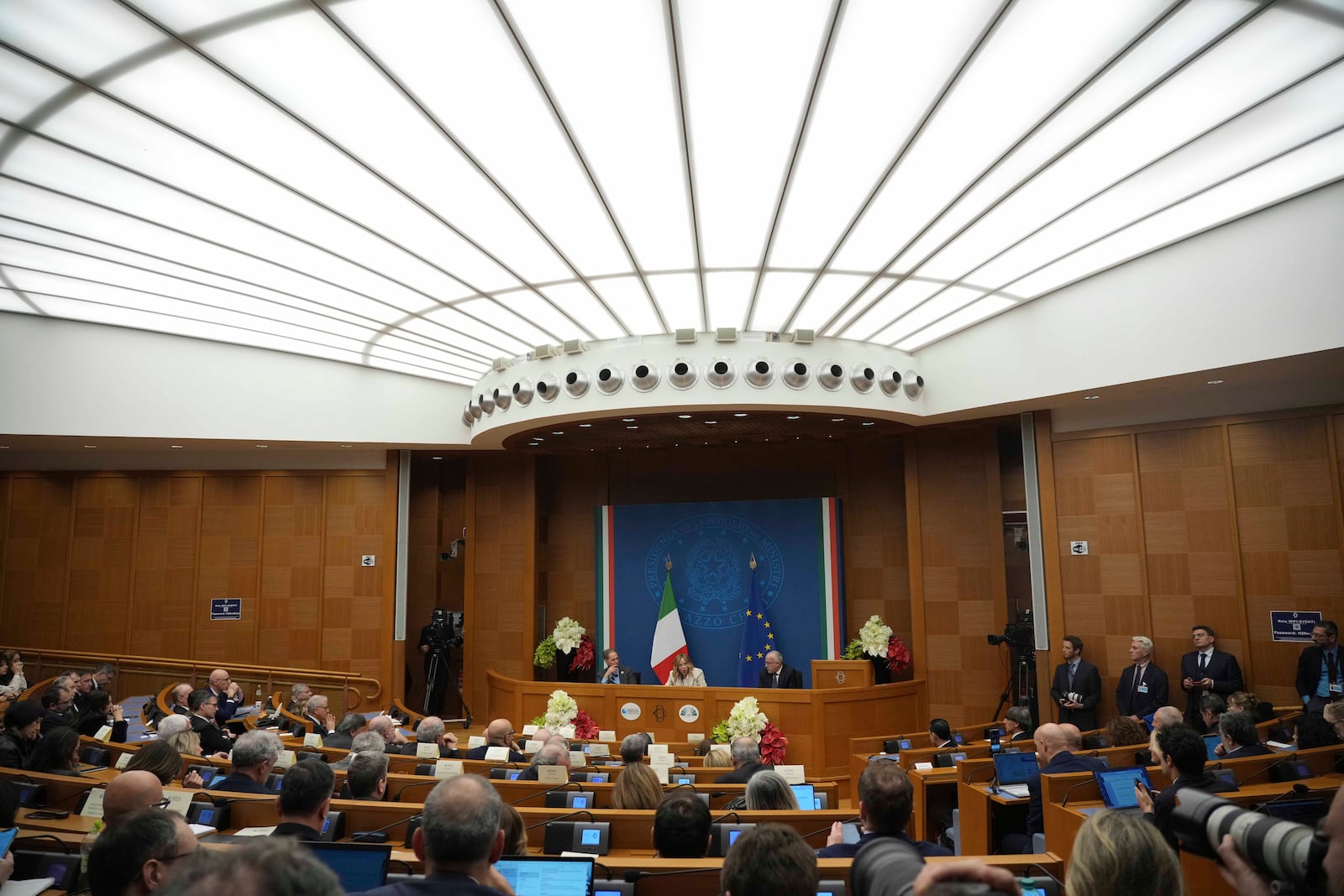 Italian Premier Giorgia Meloni holds the 2024 year-end press conference, in Rome, Thursday, Jan. 9, 2025. (AP Photo/Alessandra Tarantino)