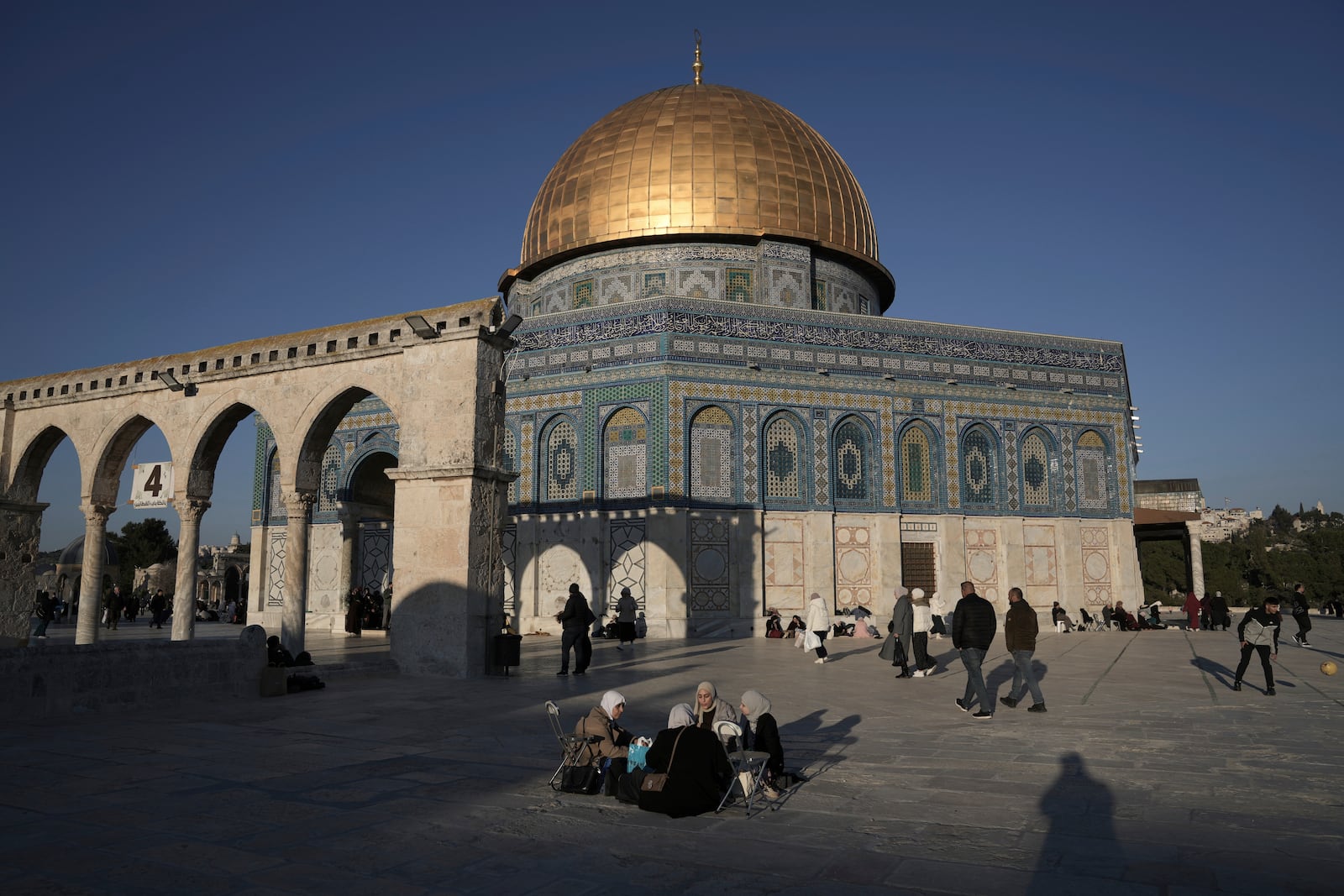 Muslim worshippers gather at the Dome of the Rock Mosque in the Al-Aqsa Mosque compound ahead of the start of the Islamic holy month of Ramadan, in Jerusalem, Friday, Feb. 28, 2025, in Jerusalem. (AP Photo/Mahmoud Illean)