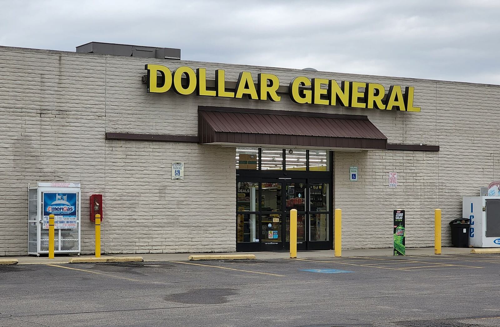 Dollar General store on Trenton-Franklin Road in Madison Twp./NICK GRAHAM STAFF