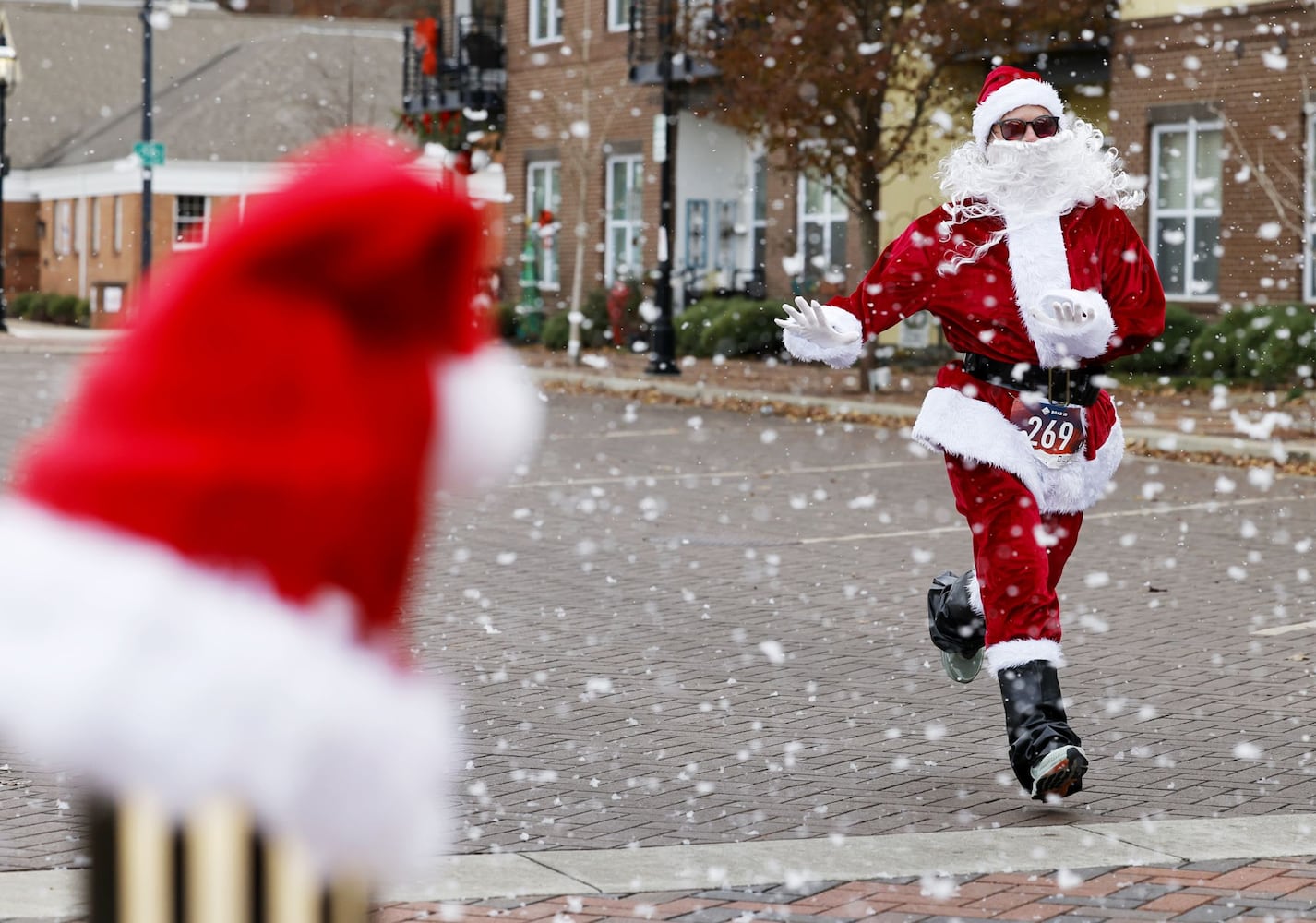 120223 SantaCon Hamilton