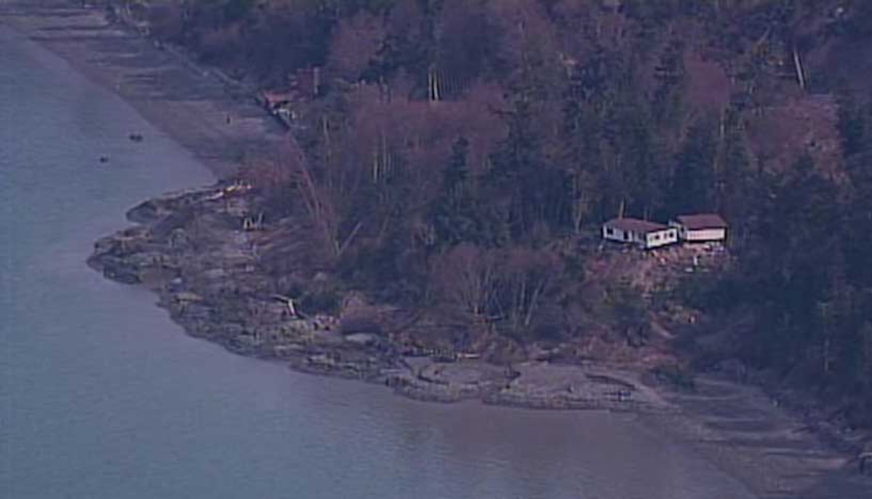 Whidbey Island homes threatened by landslide