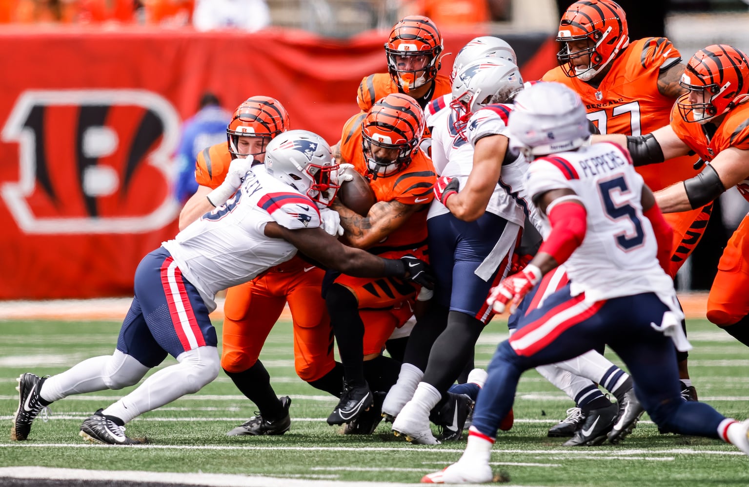 090824 Bengals vs Patriots football