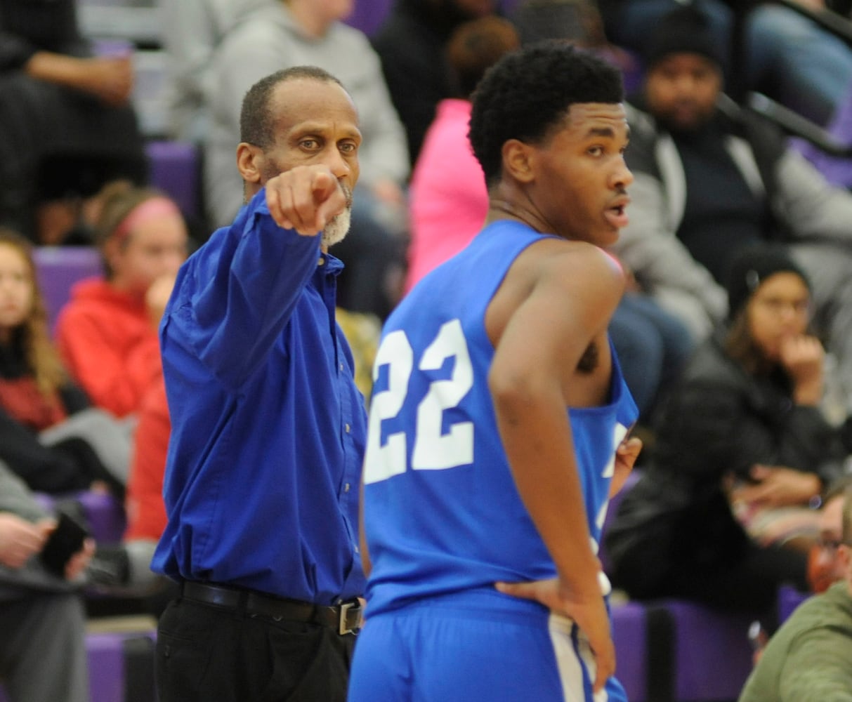 PHOTOS: Dunbar at Middletown, boys basketball