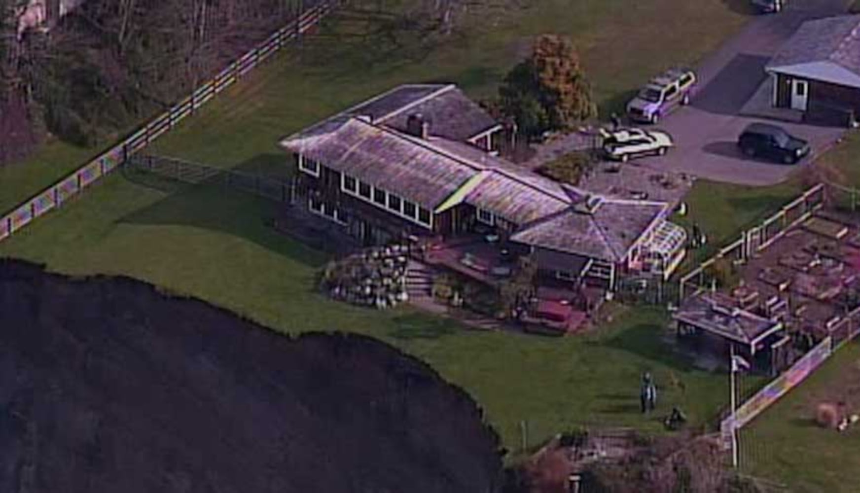 Whidbey Island homes threatened by landslide