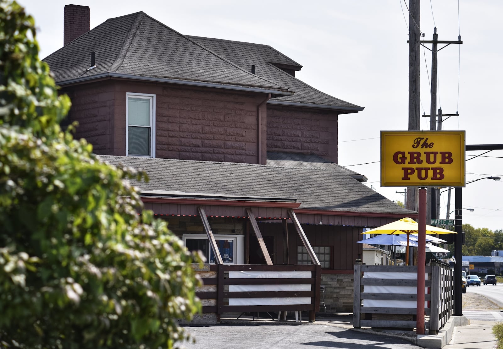 The Grub Pub in Hamilton was cited Friday for serving alcohol after the 10 p.m. coronavirus curfew, something bar owners say is causing them financial issues. NICK GRAHAM/STAFF