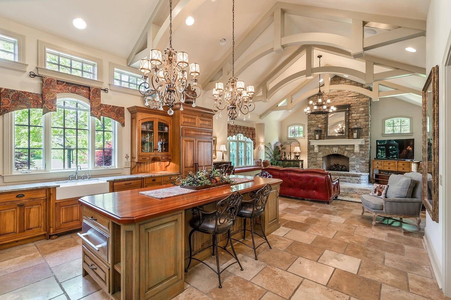 Nearly $2 million luxury home for sale in Warren County