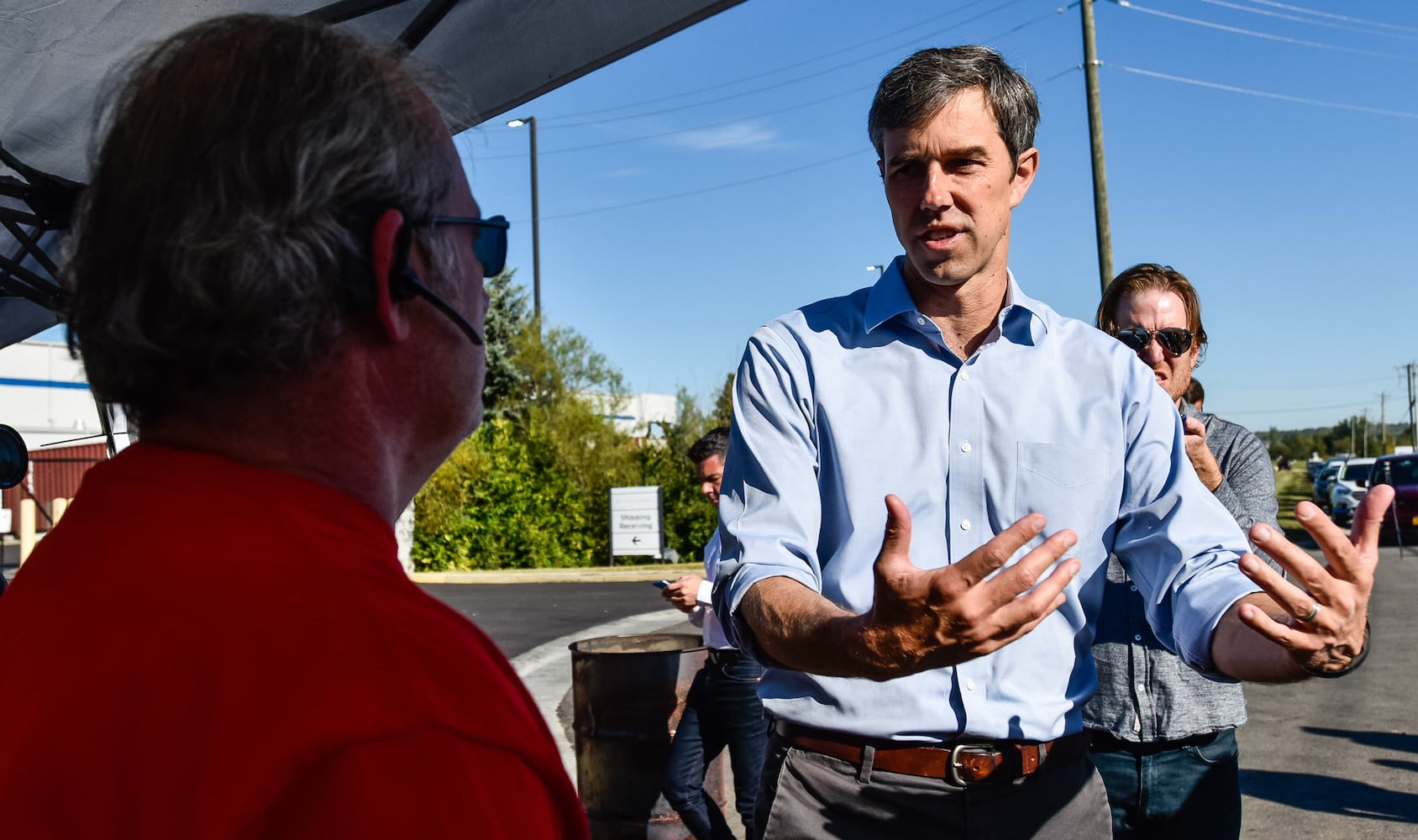 Presidential candidate visits UAW workers on strike in  West Chester