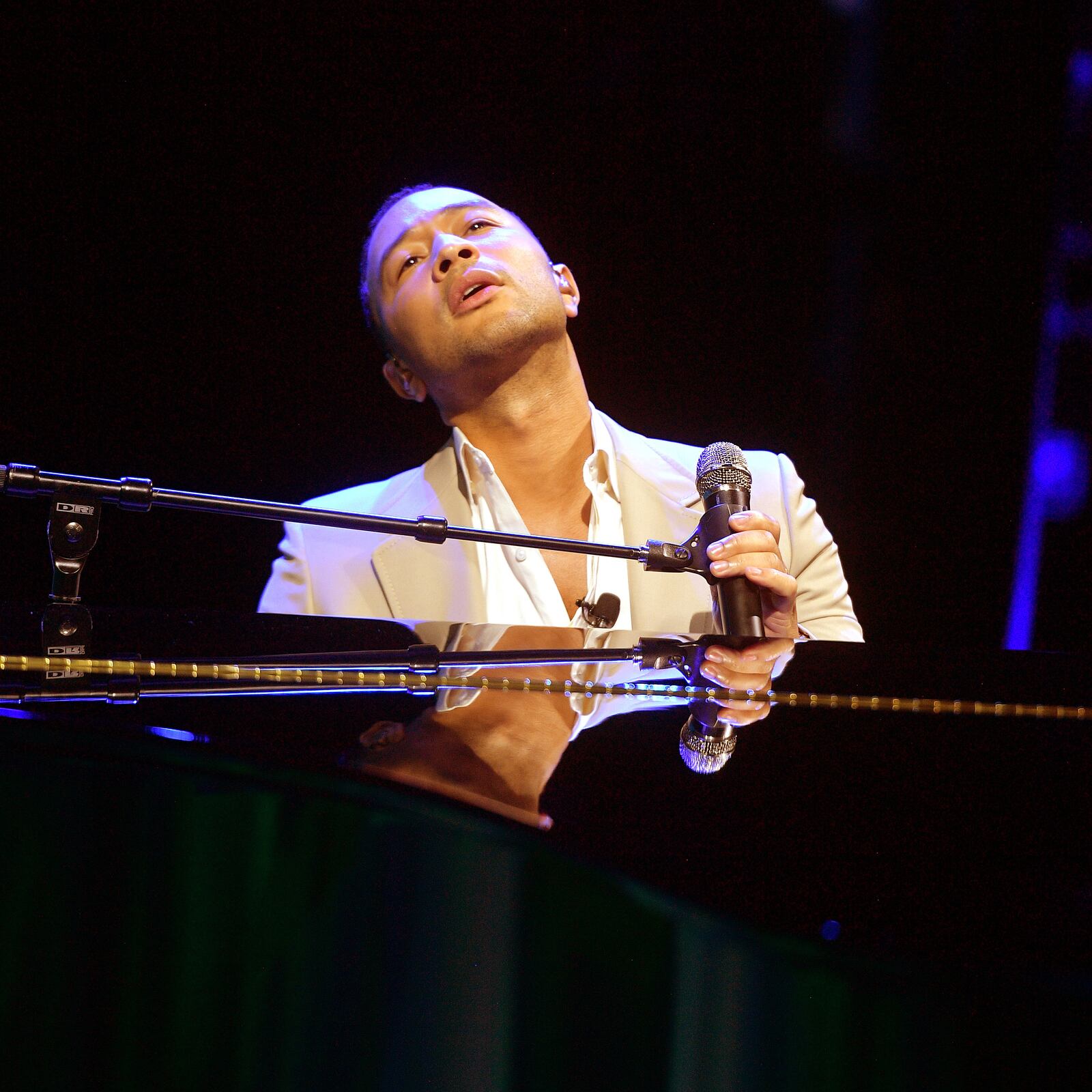 BEVERLY HILLS, CALIFORNIA - OCTOBER 22: John Legend performs onstage at Vanity Fair's 6th Annual New Establishment Summit at Wallis Annenberg Center for the Performing Arts on October 22, 2019 in Beverly Hills, California. (Photo by Matt Winkelmeyer/Getty Images for Vanity Fair)