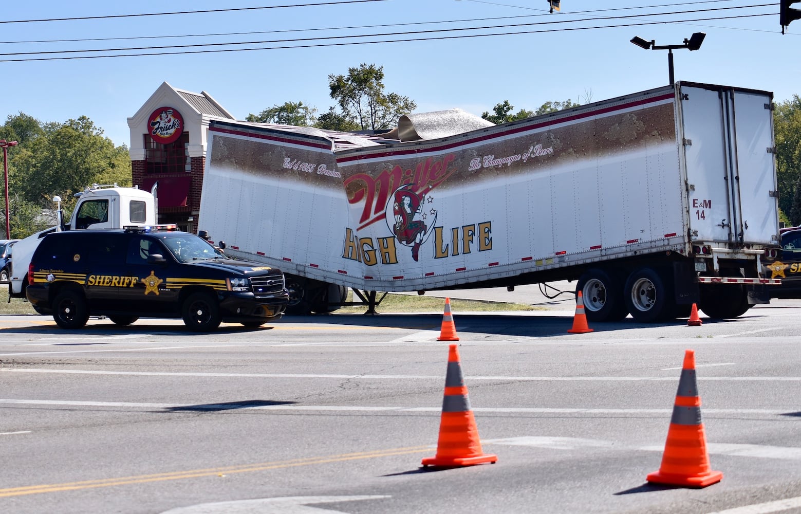 PHOTOS: Semi hauling beer collapses in Butler County, blocking traffic