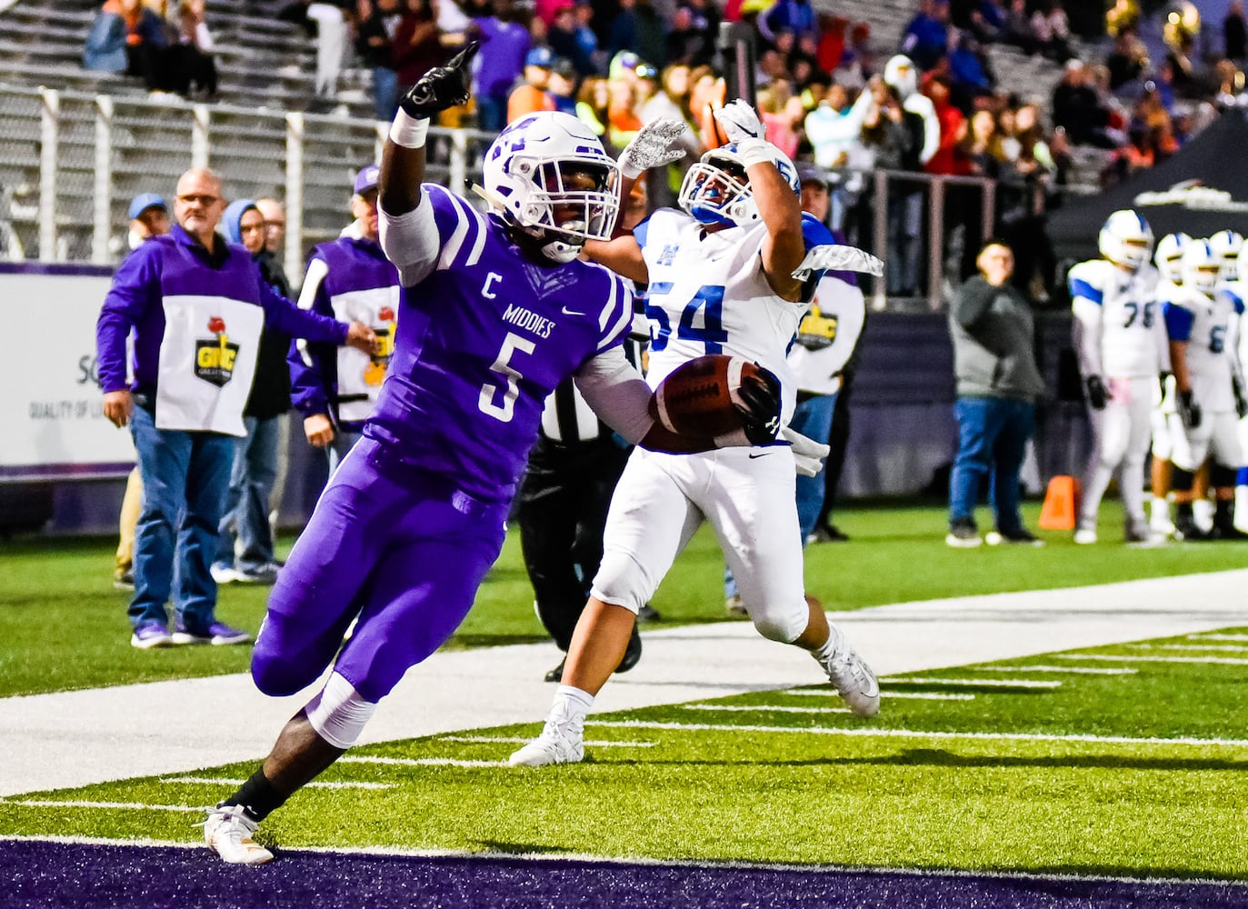 Hamilton Big Blue football beats Middletown Middies Friday, Oct. 19