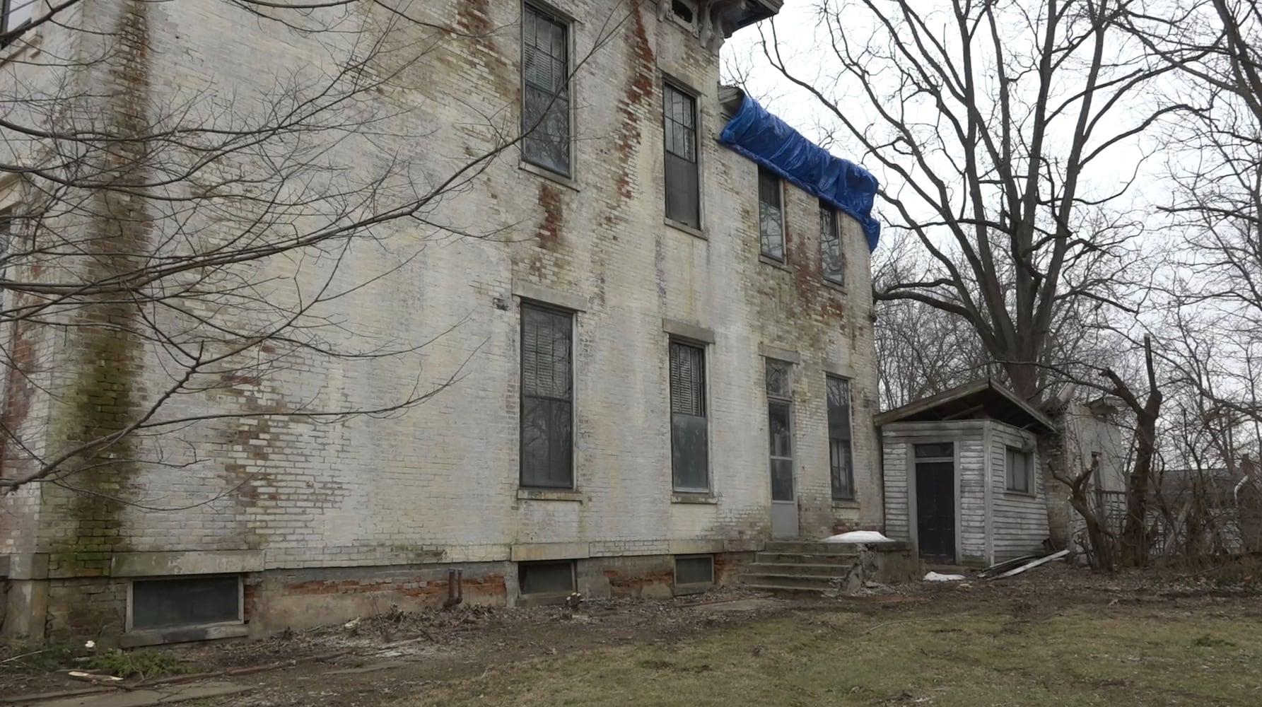 Historic Antebellum mansion being renovated in Lindenwald