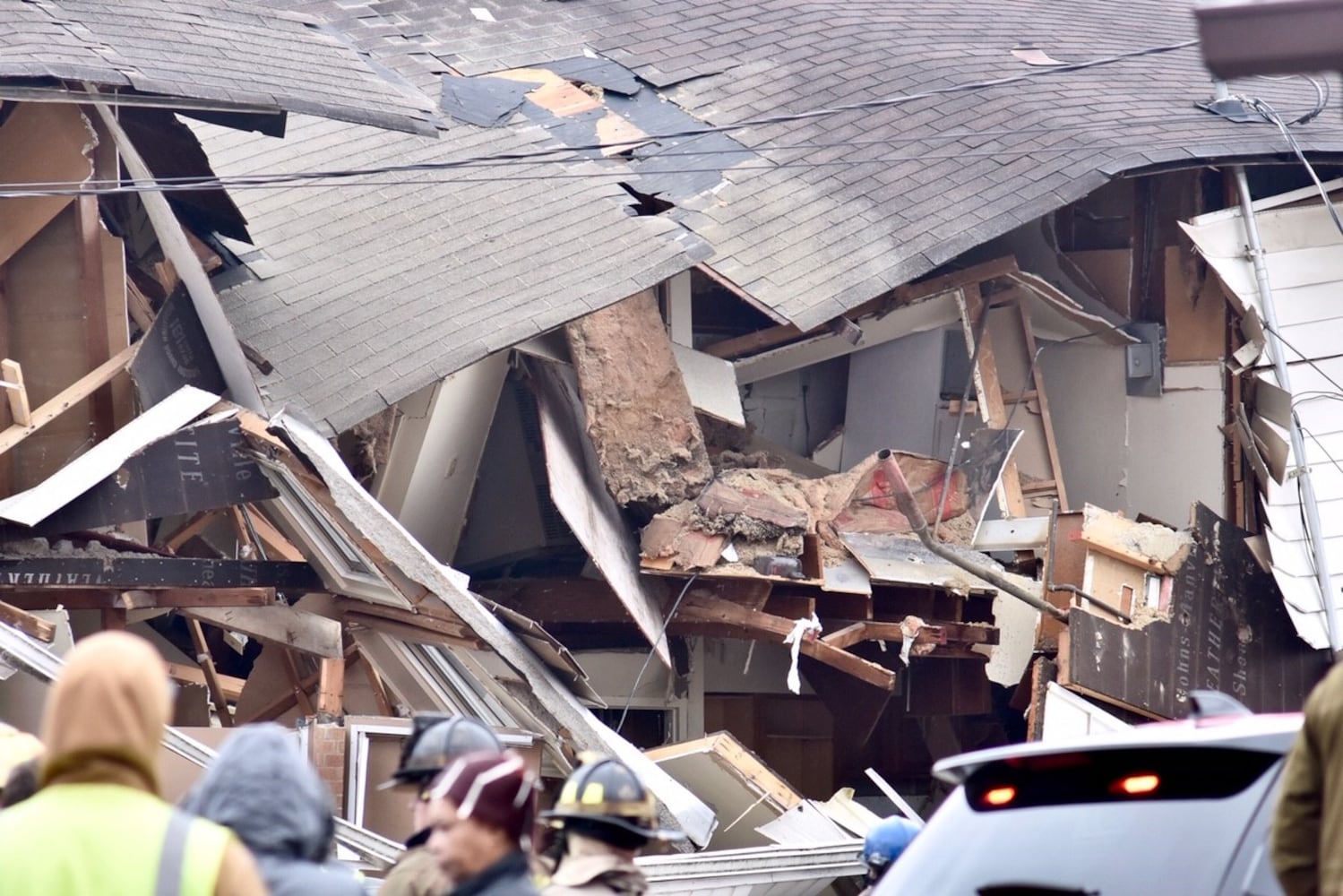 PHOTOS: Middletown apartment building collapse injures 1