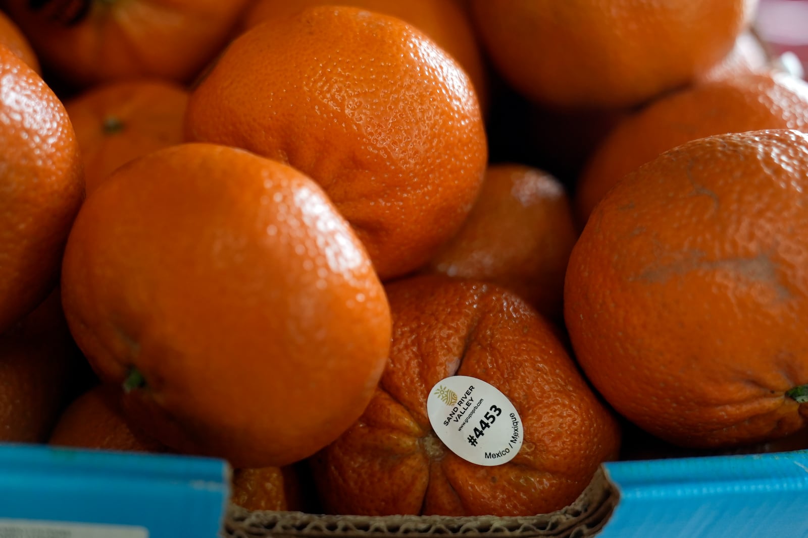 Mandrins from Mexico for sale are displayed at a grocery store in San Francisco, Wednesday, March 5, 2025. (AP Photo/Jeff Chiu)